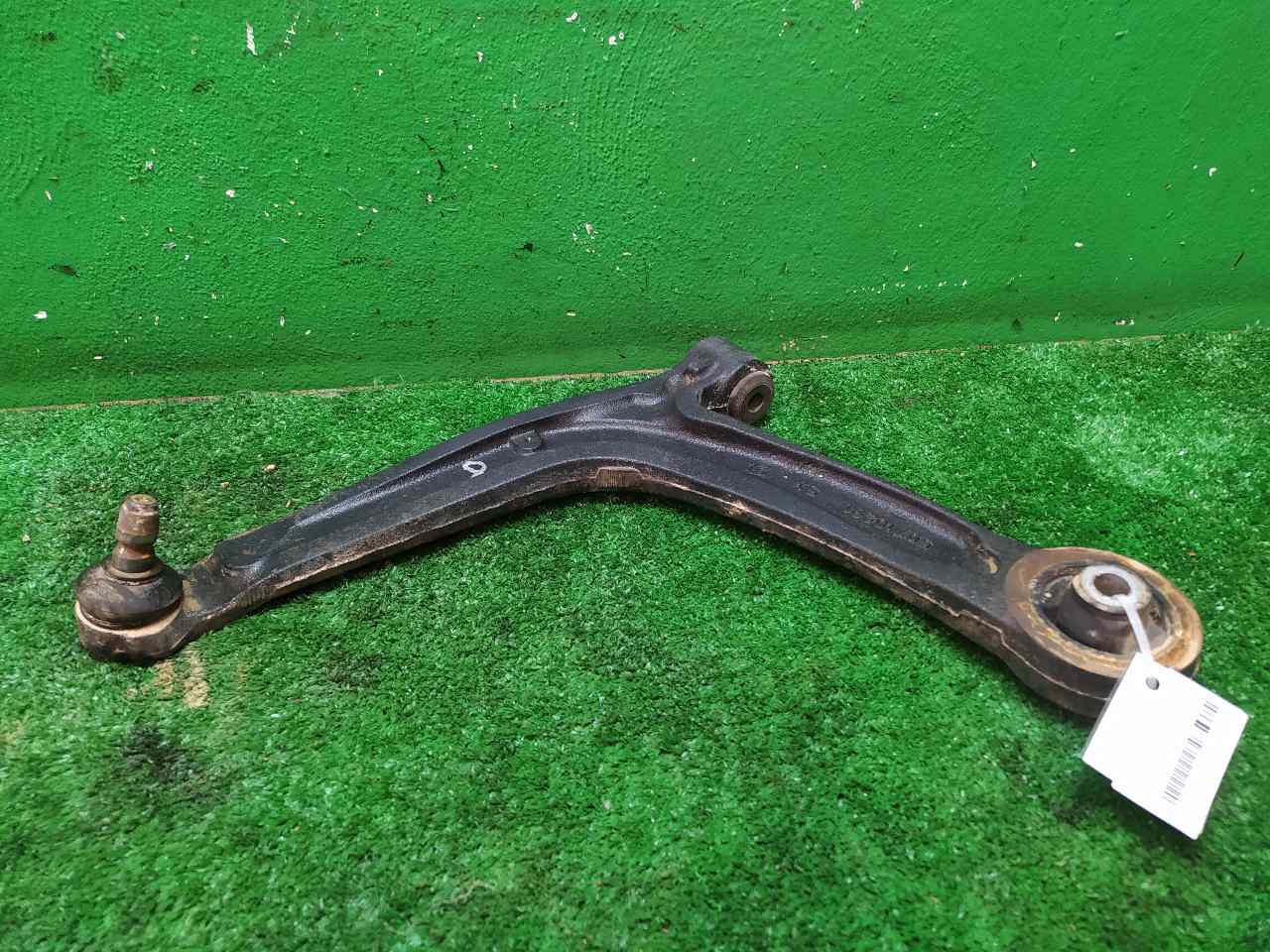 BRAZO SUSPENSION DELANTERO IZQUIERDO