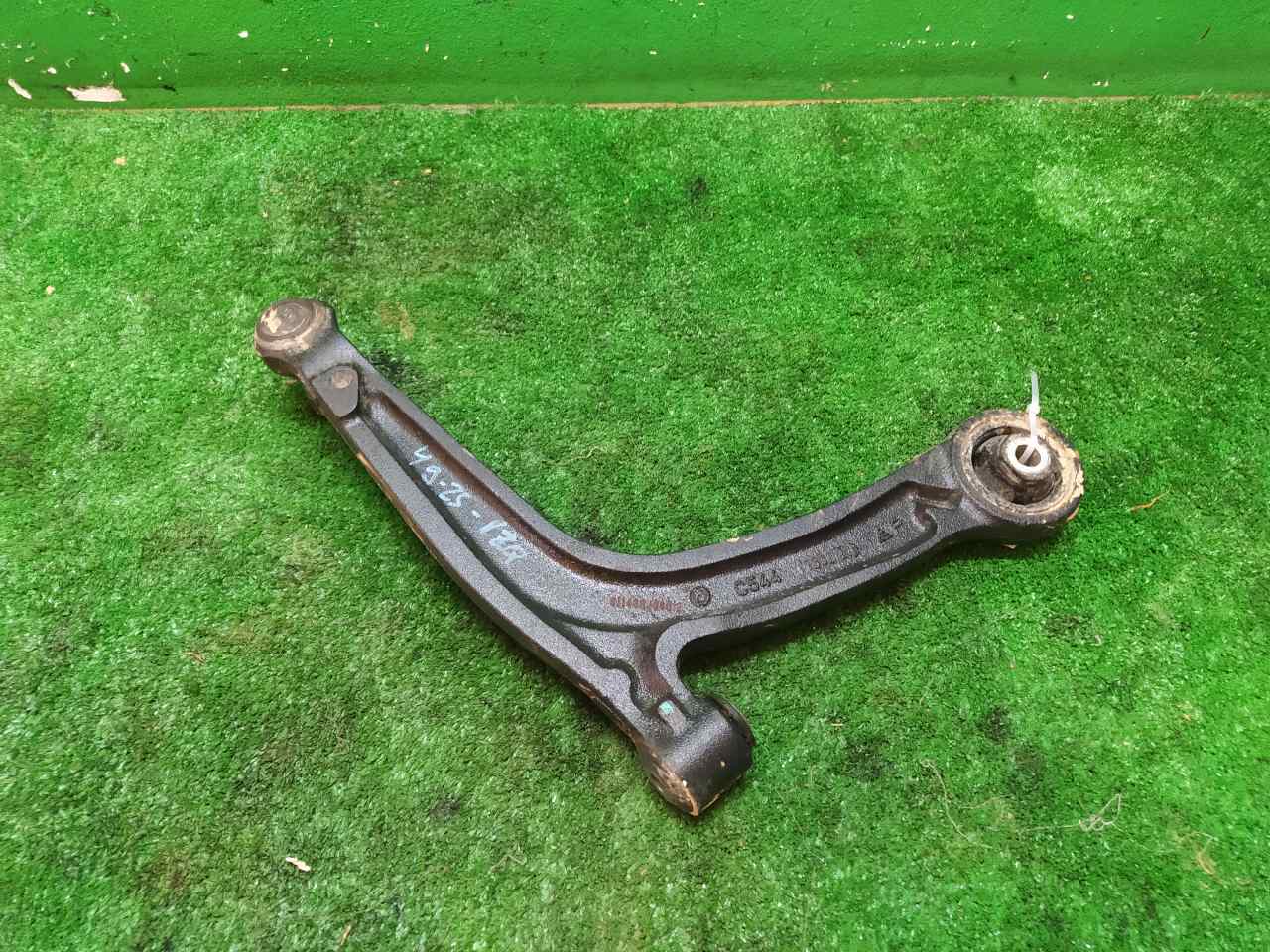 BRAZO SUSPENSION DELANTERO IZQUIERDO