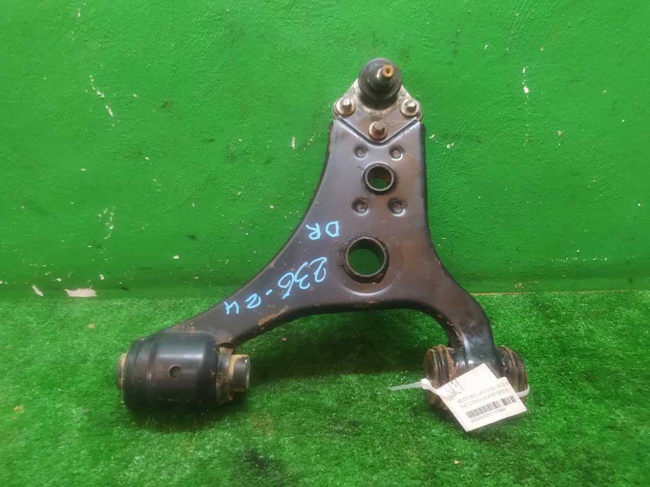 BRAZO SUSPENSION DELANTERO DERECHO