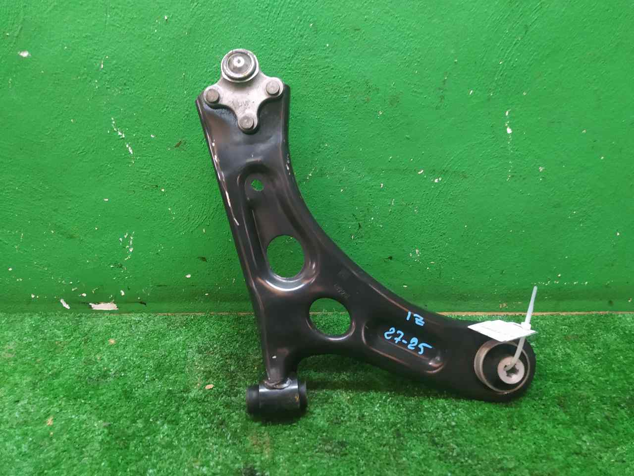 BRAZO SUSPENSION DELANTERO IZQUIERDO