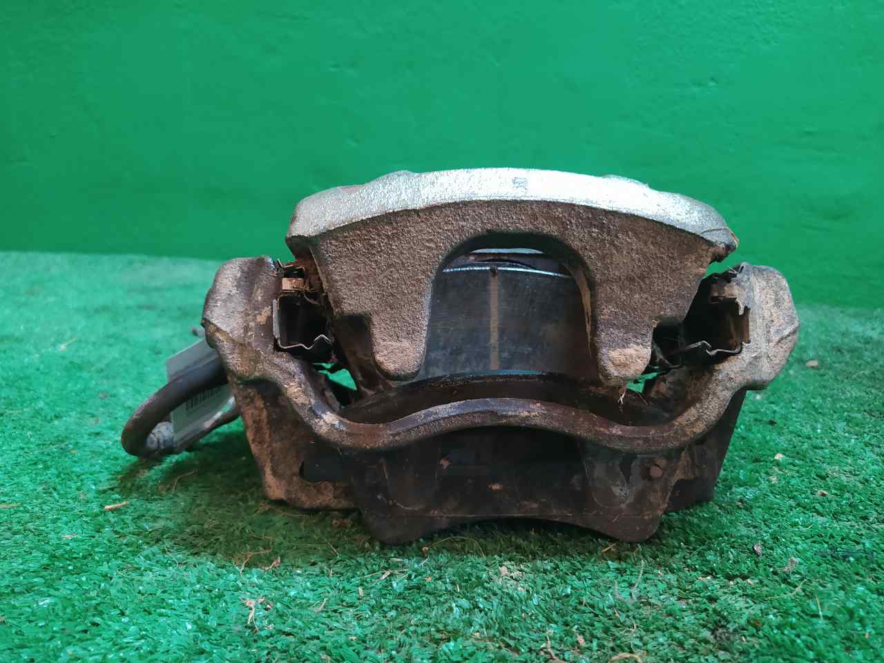 PINZA DE FRENO DELANTERA DERECHA
