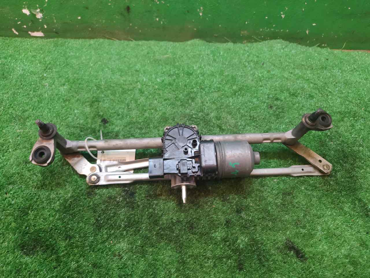 MOTOR LIMPIA DELANTERO