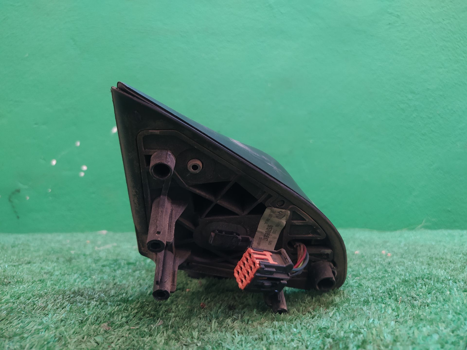 RETROVISOR DERECHO