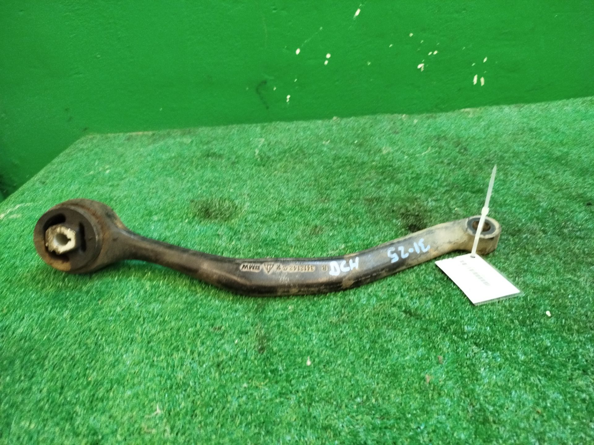 BRAZO SUSPENSION INFERIOR DELANTERO DERECHO