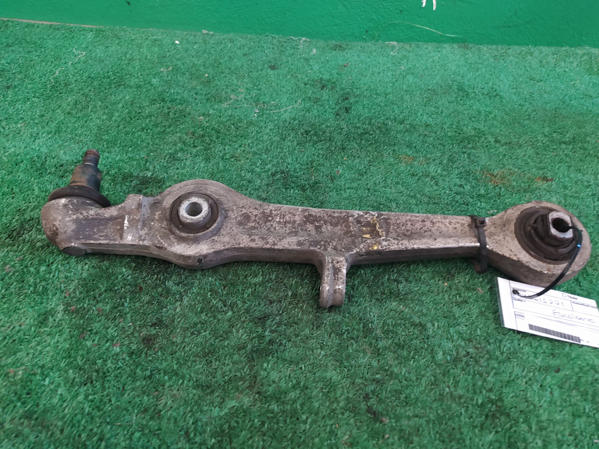 BRAZO SUSPENSION DELANTERO DERECHO