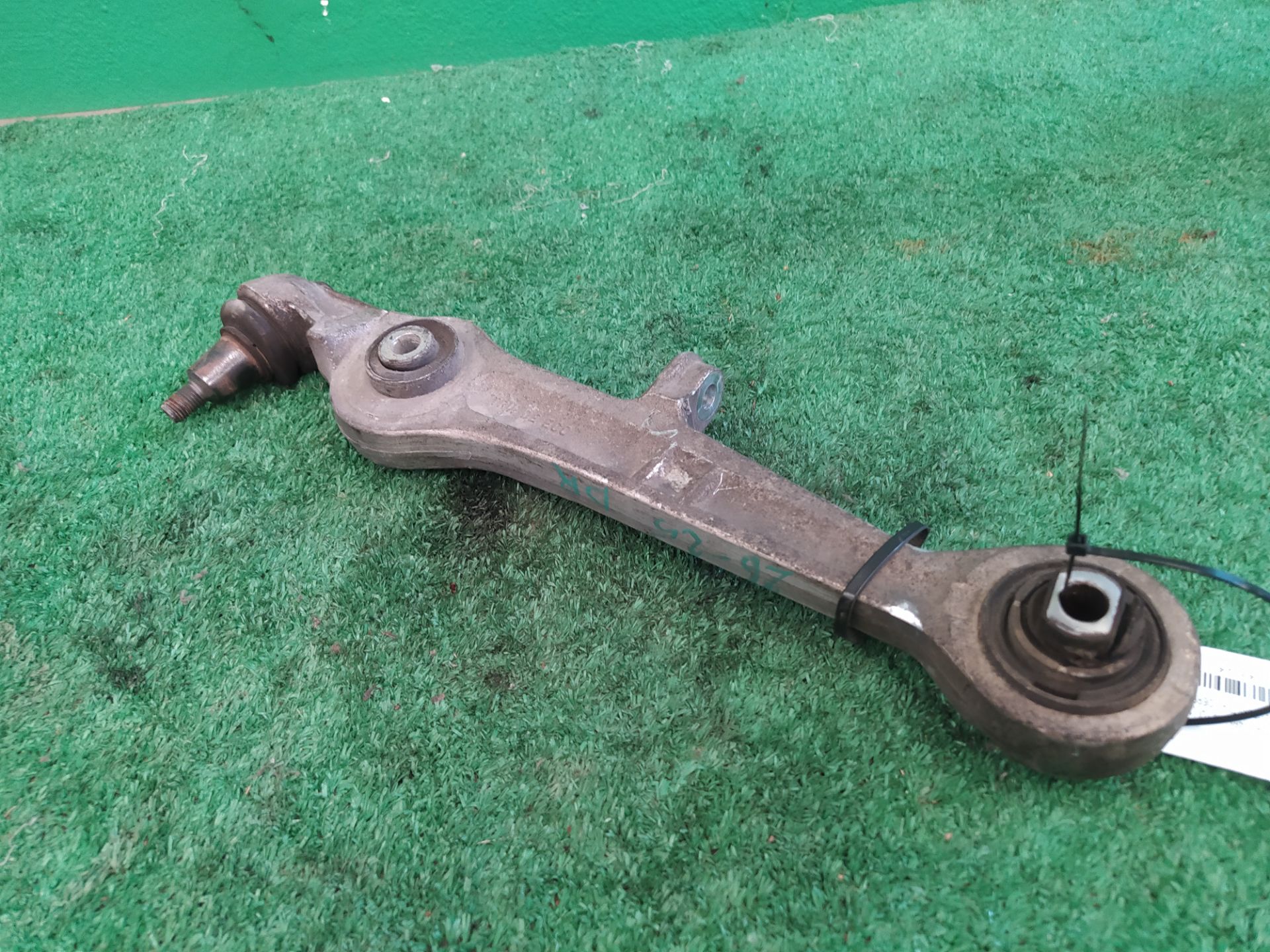 BRAZO SUSPENSION DELANTERO DERECHO
