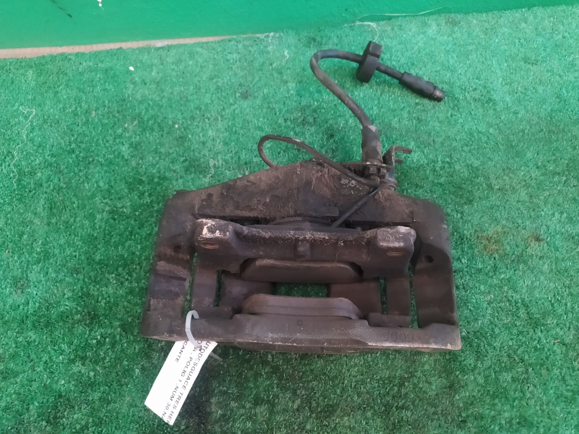 PINZA DE FRENO DELANTERA IZQUIERDA