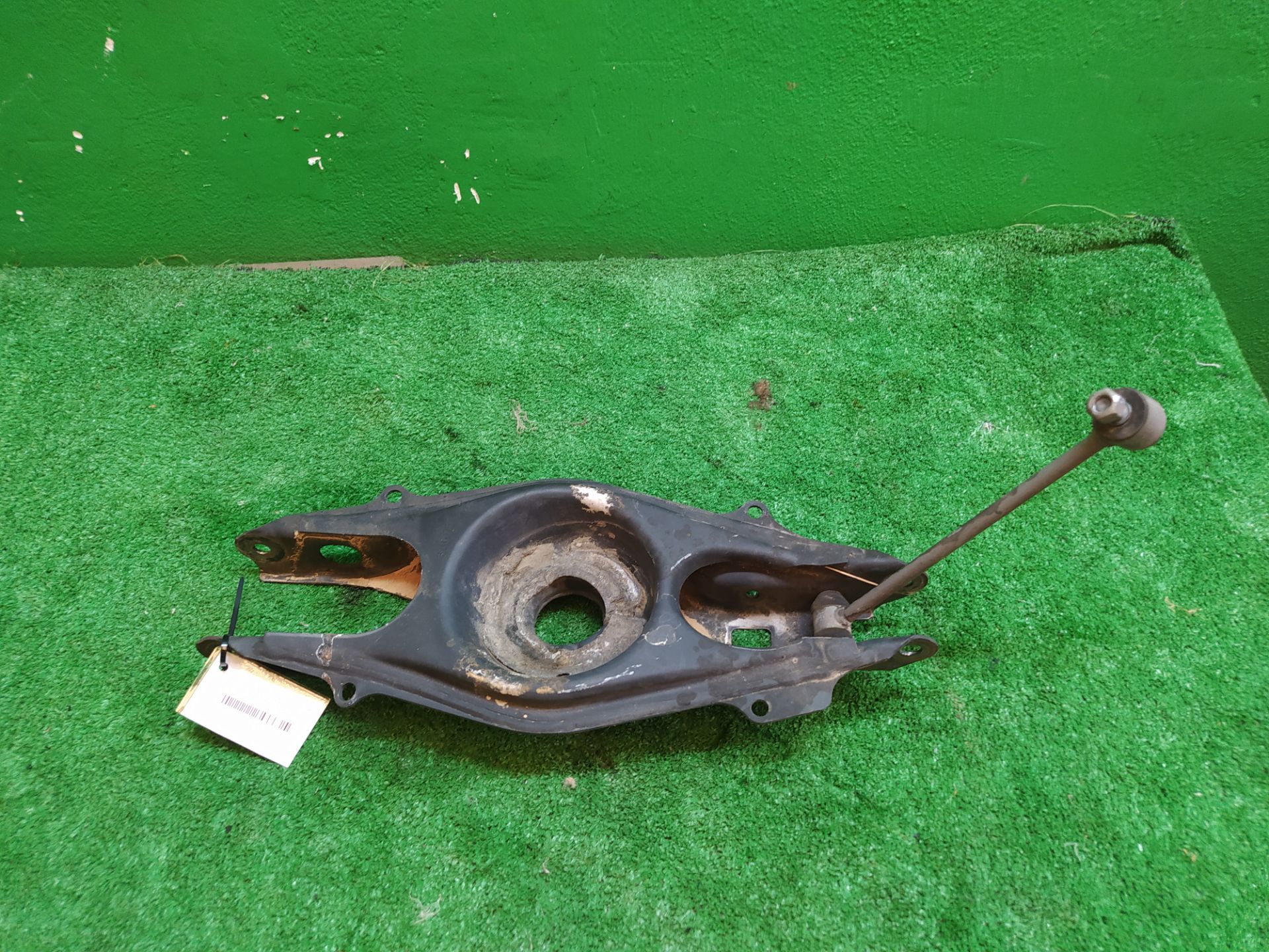 BRAZO SUSPENSION TRASERO IZQUIERDO