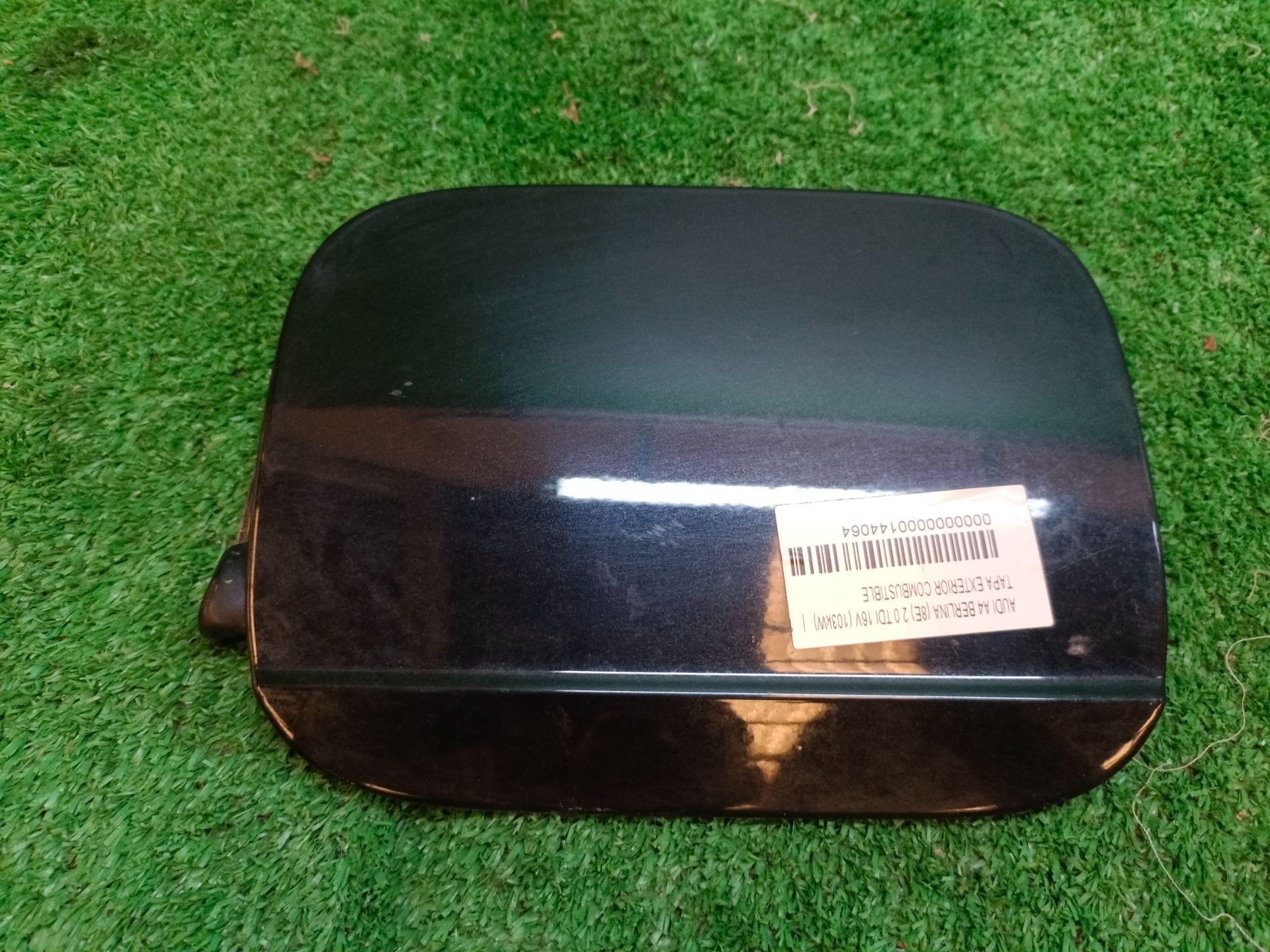 TAPA EXTERIOR COMBUSTIBLE