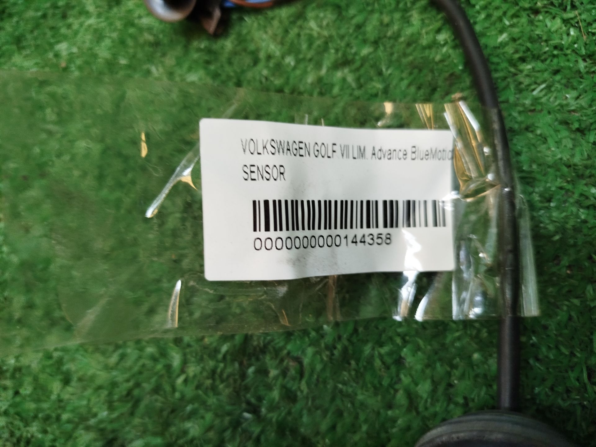 SENSOR APARCAMIENTO DELANTERO