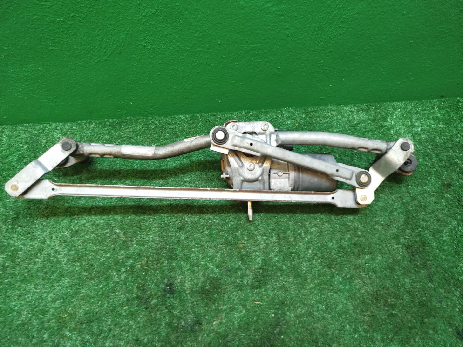 MOTOR LIMPIA DELANTERO