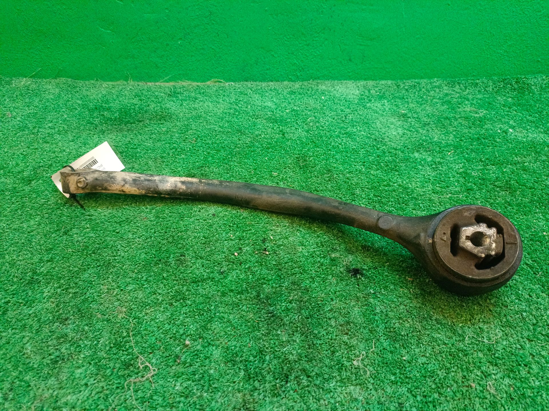 BRAZO SUSPENSION INFERIOR DELANTERO IZQUIERDO