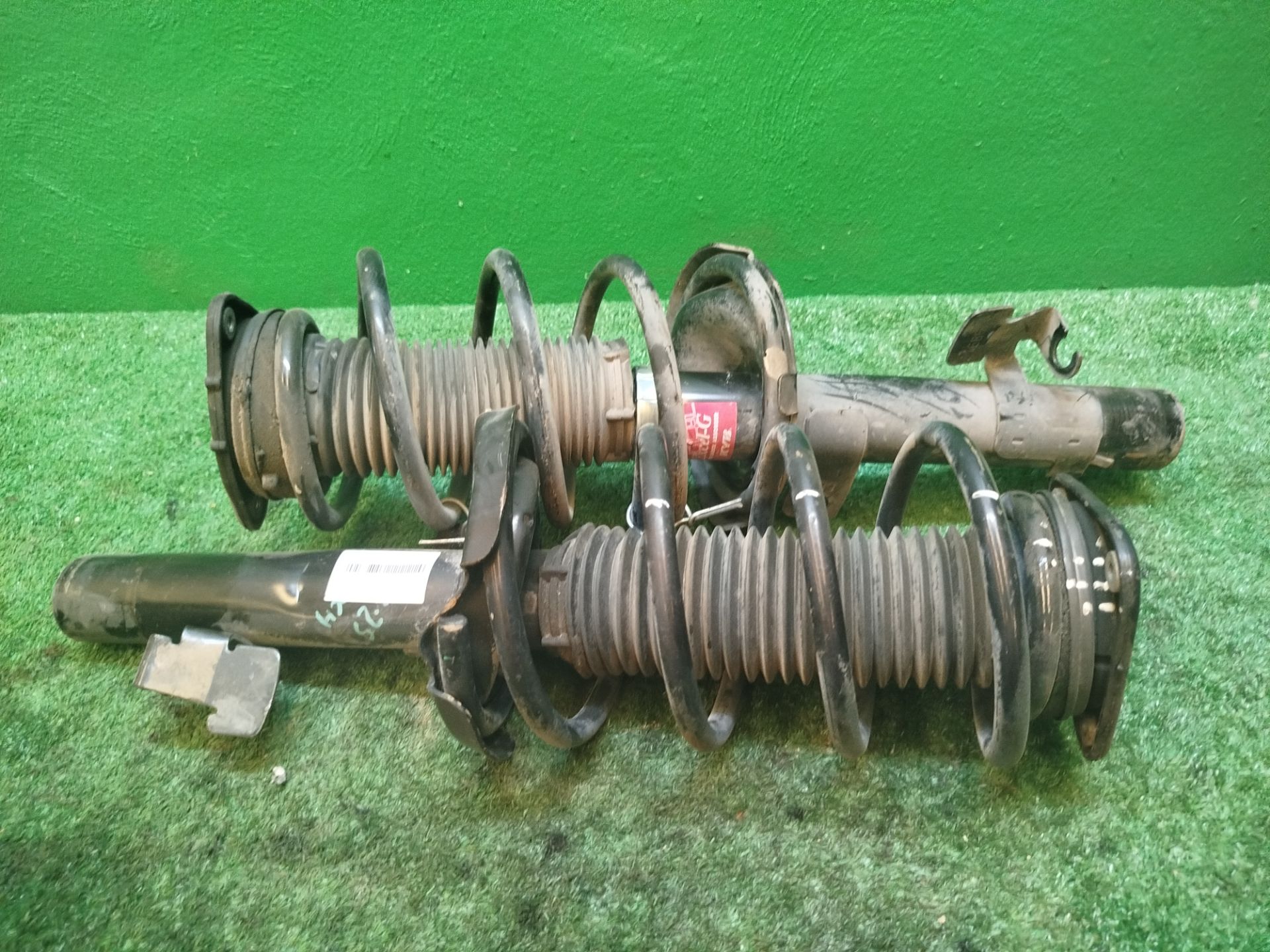 JUEGO AMORTIGUADORES DELANTERO