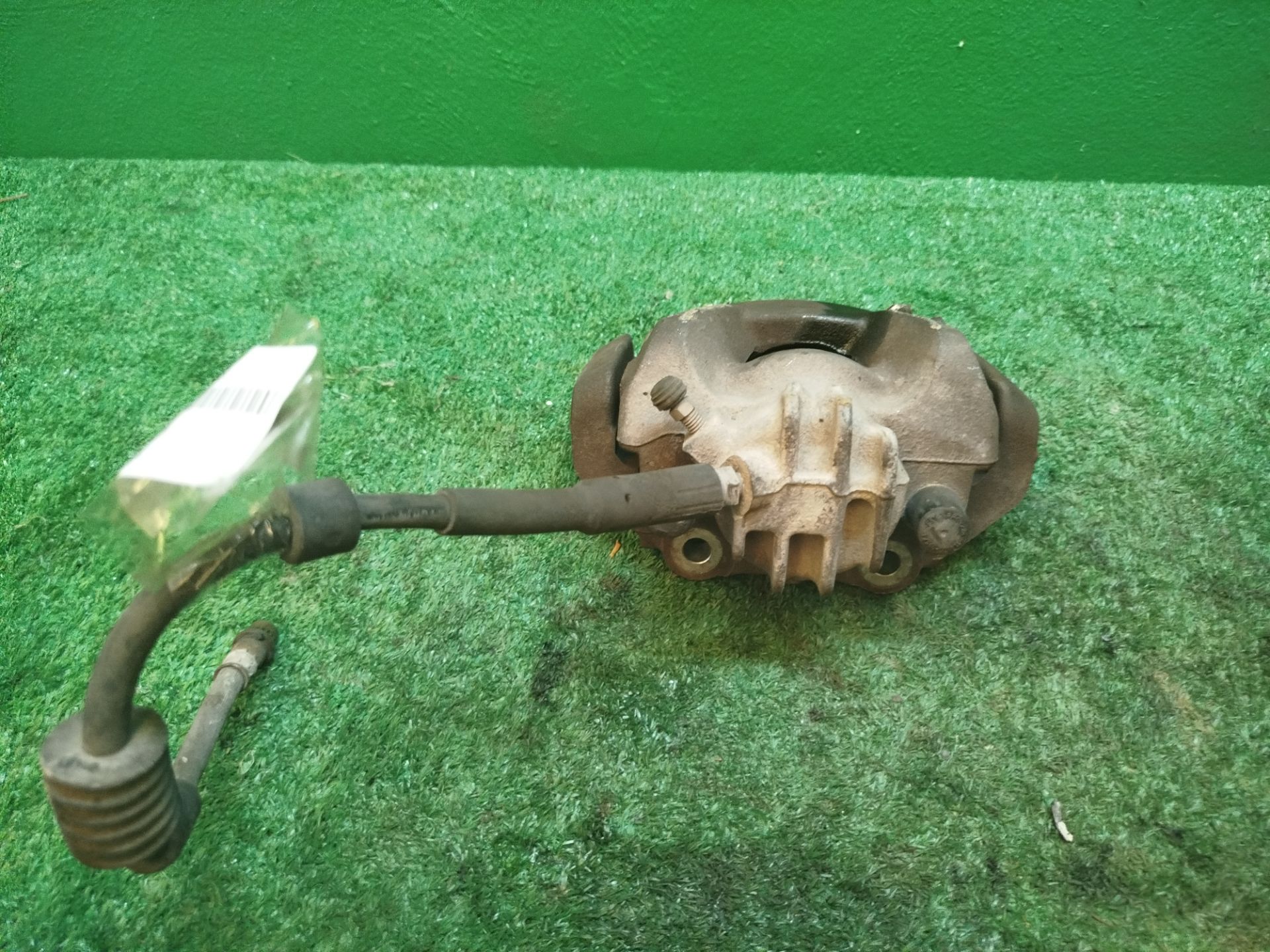 PINZA DE FRENO DELANTERA IZQUIERDA