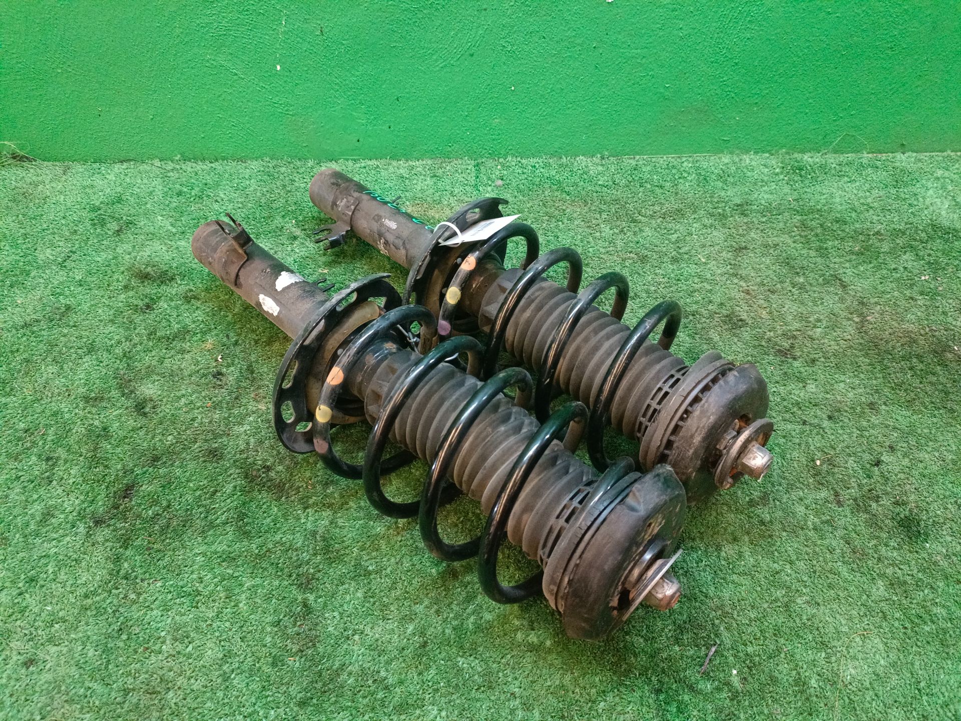 JUEGO AMORTIGUADORES DELANTERO