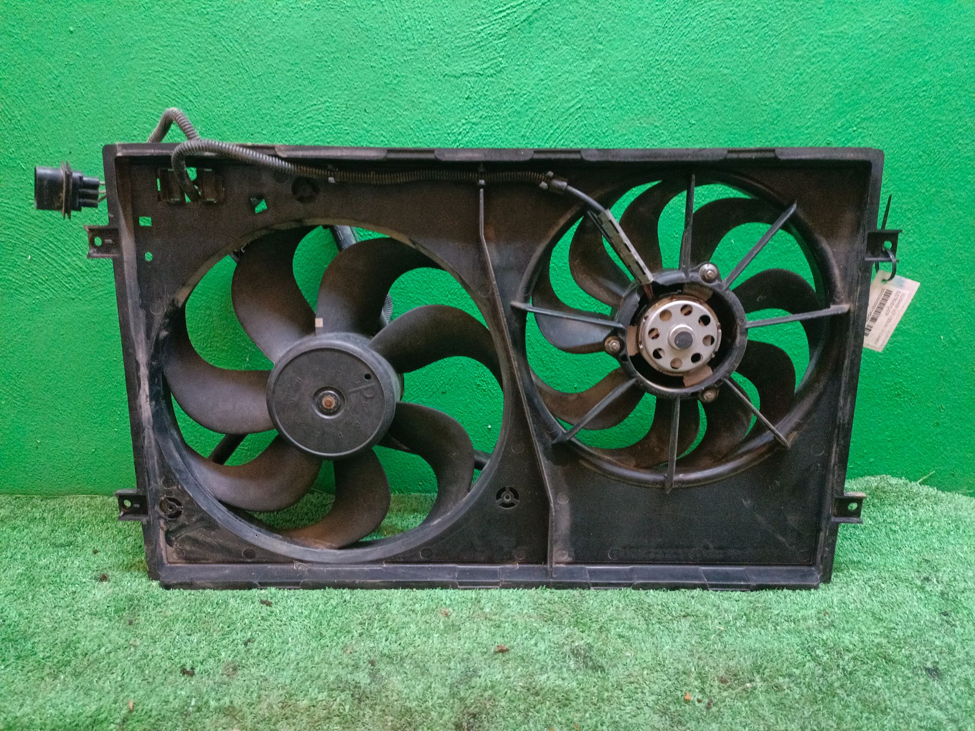 ELECTROVENTILADOR RADIADOR AIRE ACONDICIONADO