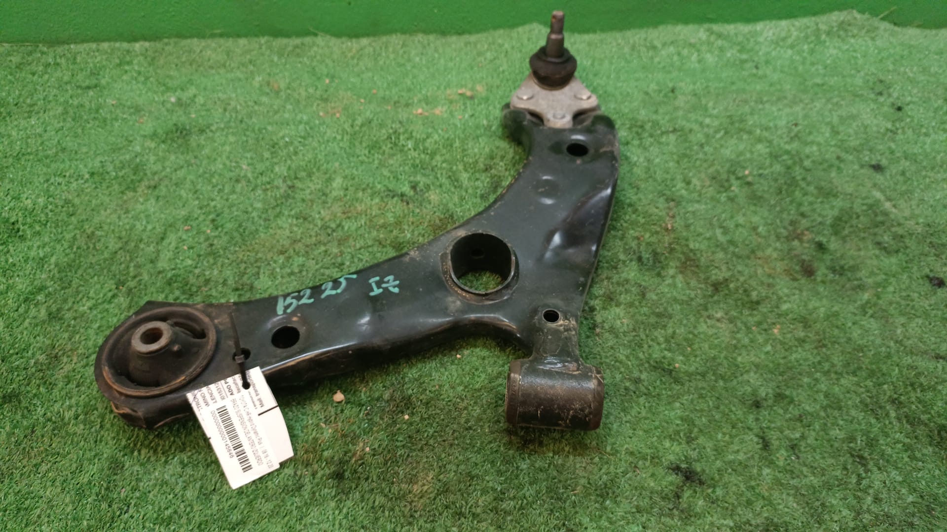 BRAZO SUSPENSION DELANTERO IZQUIERDO