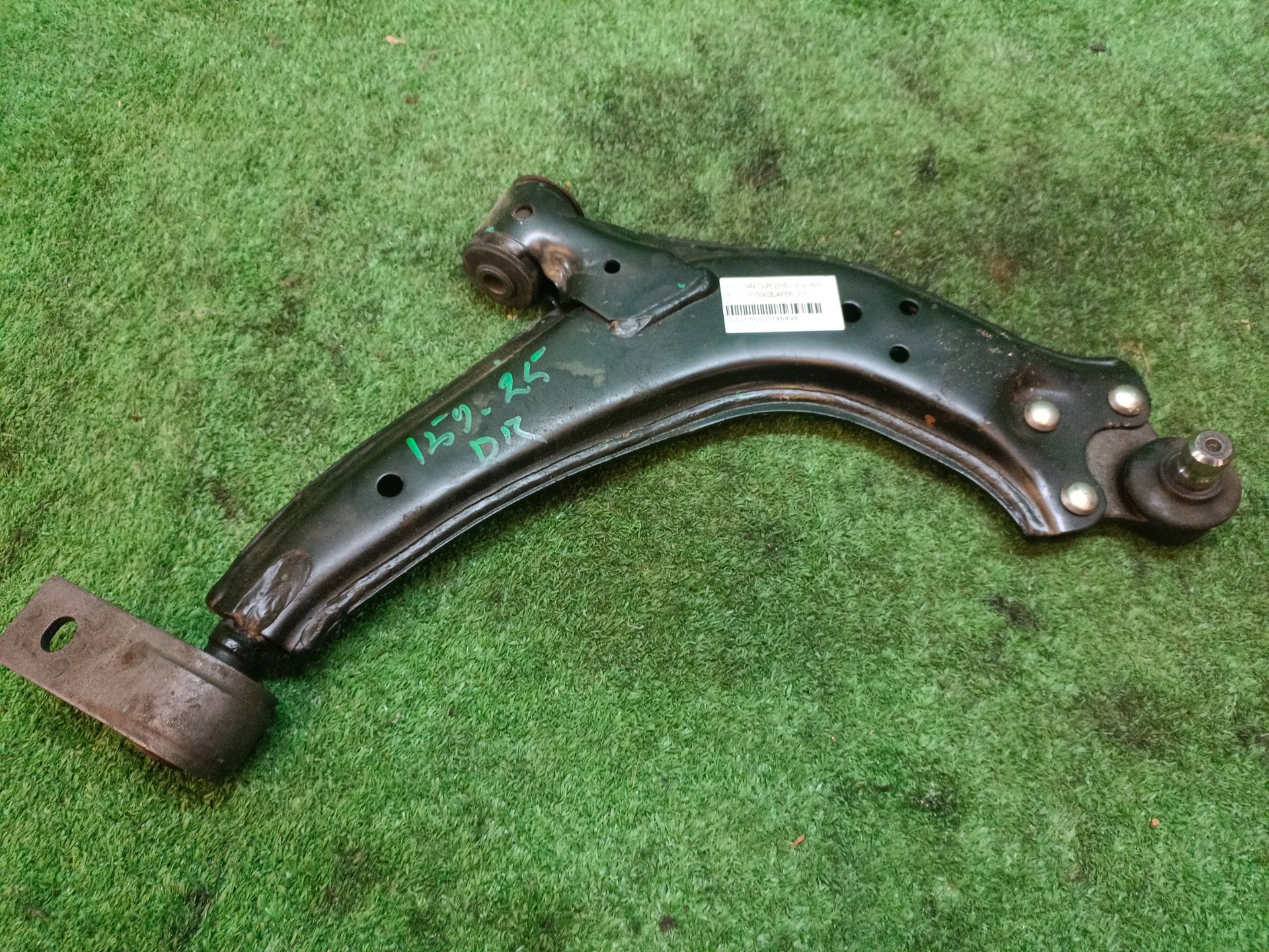BRAZO SUSPENSION DELANTERO DERECHO