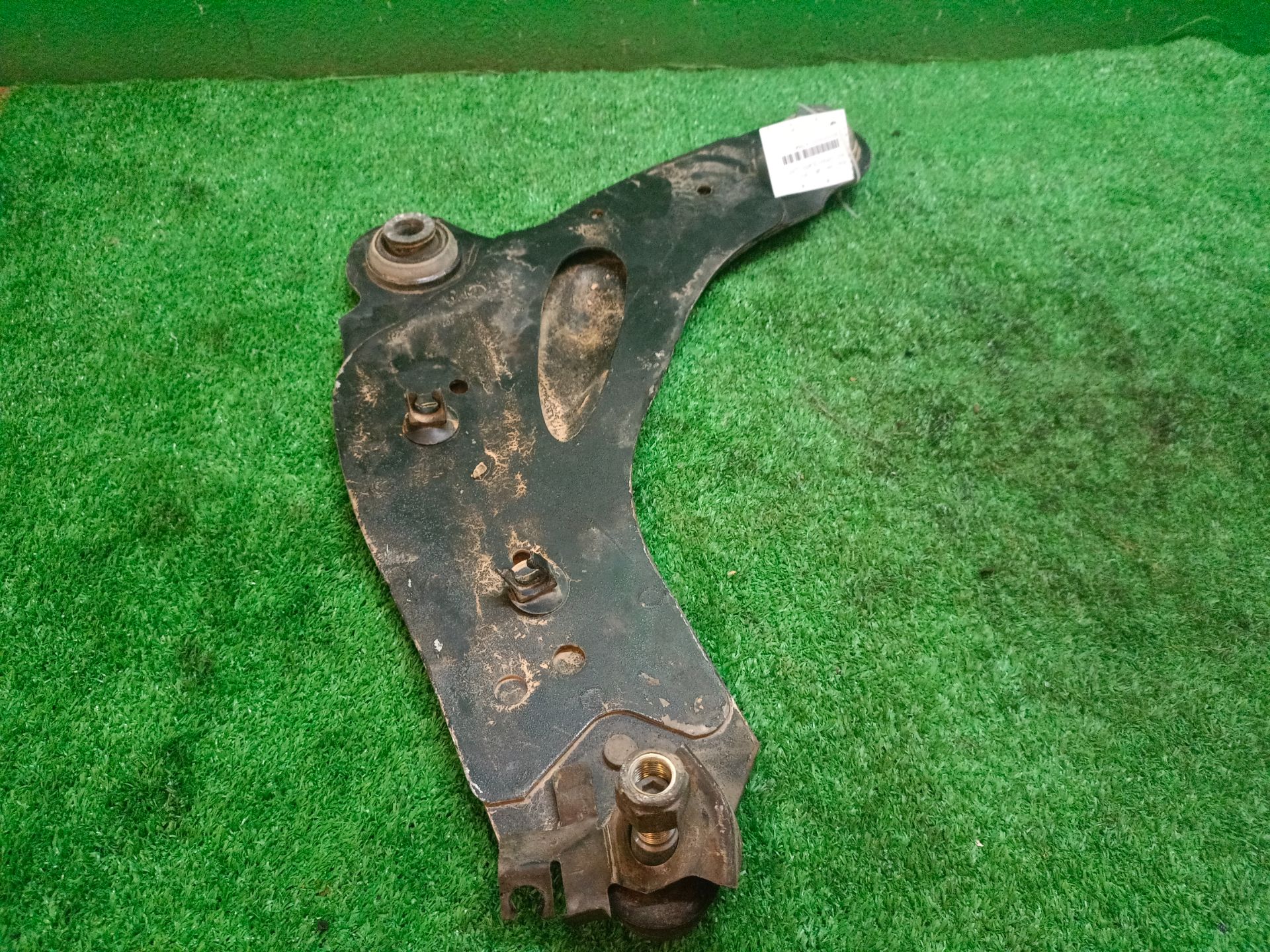 BRAZO SUSPENSION DELANTERO IZQUIERDO