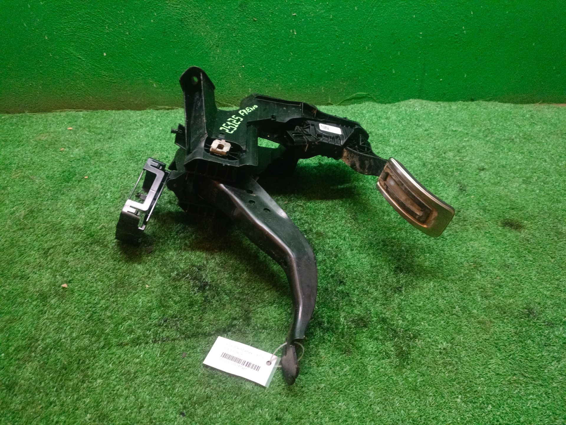 PEDAL ACELERADOR
