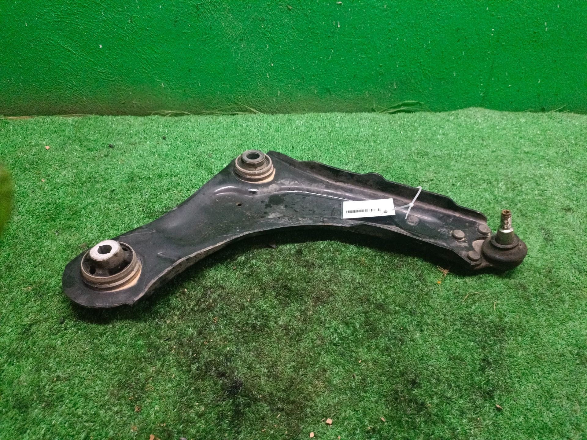 BRAZO SUSPENSION DELANTERO DERECHO