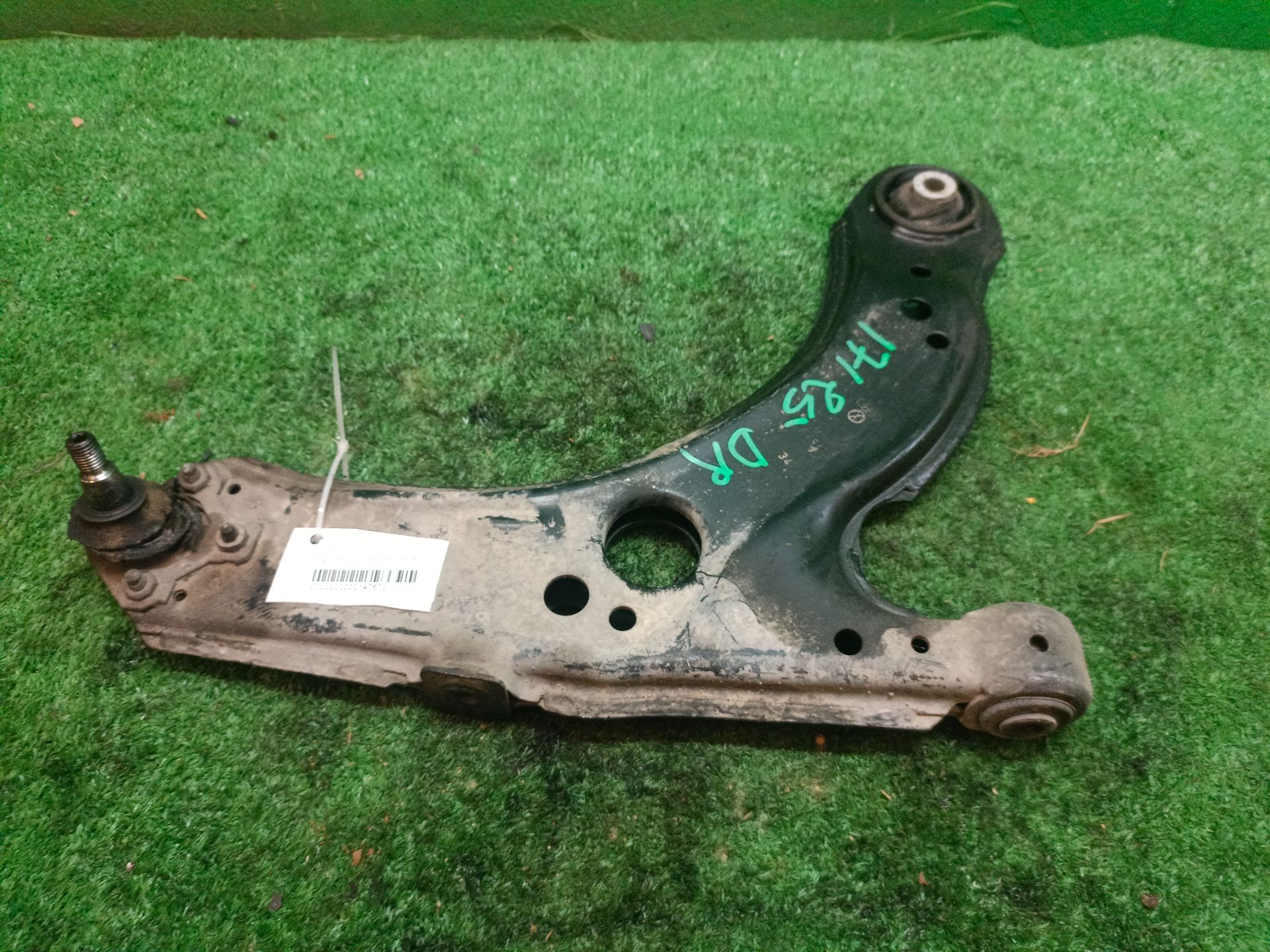BRAZO SUSPENSION DELANTERO DERECHO