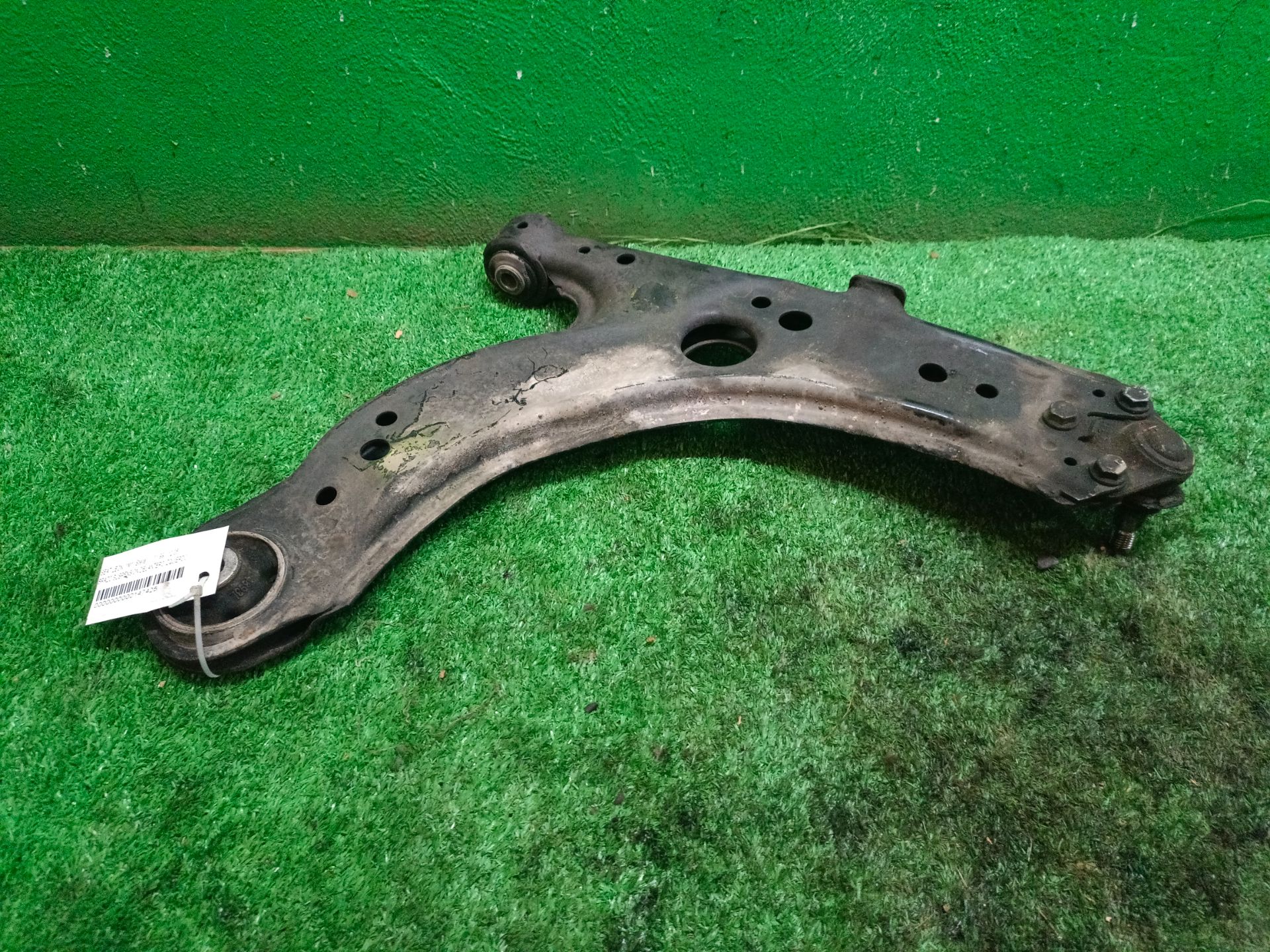 BRAZO SUSPENSION DELANTERO IZQUIERDO