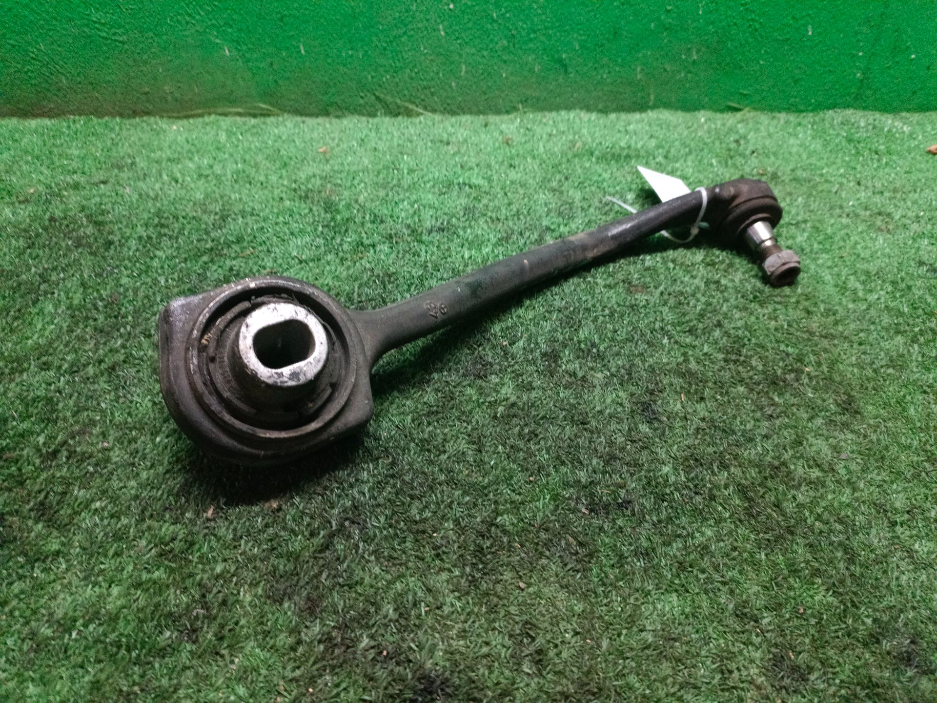 BRAZO SUSPENSION INFERIOR DELANTERO DERECHO