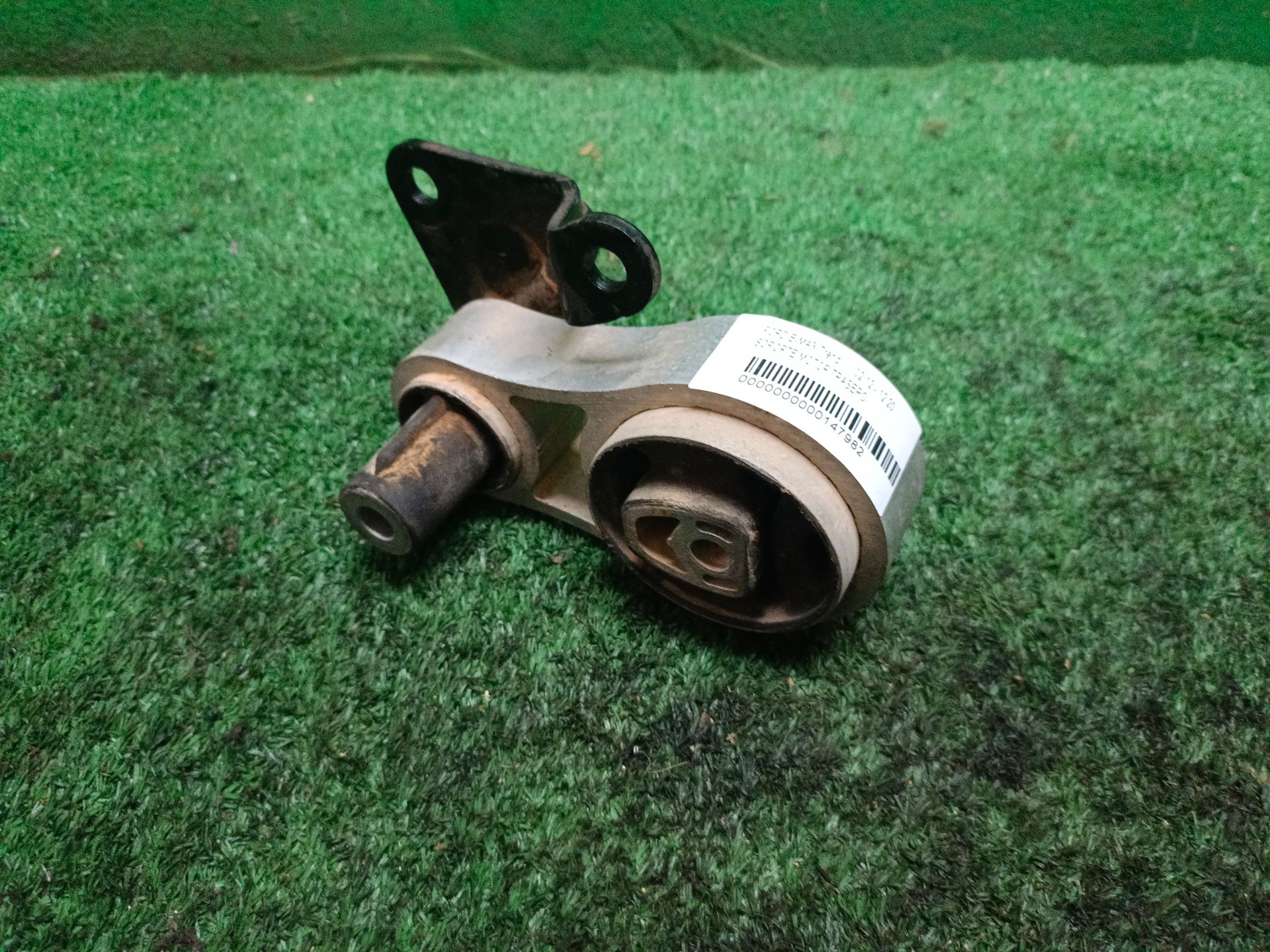 SOPORTE MOTOR TRASERO