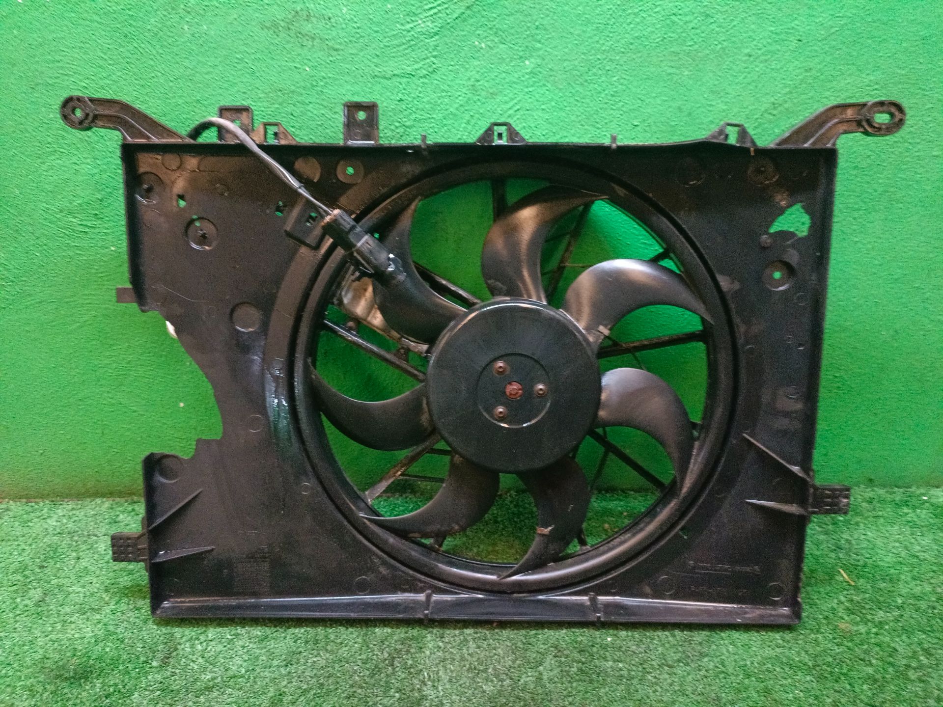 ELECTROVENTILADOR RADIADOR AIRE ACONDICIONADO