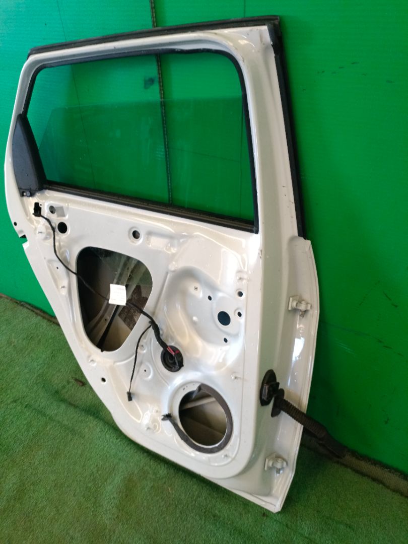 PUERTA TRASERA IZQUIERDA