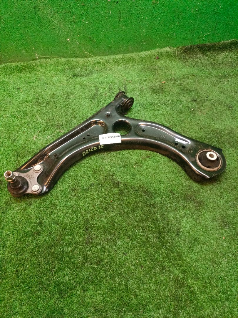 BRAZO SUSPENSION DELANTERO IZQUIERDO