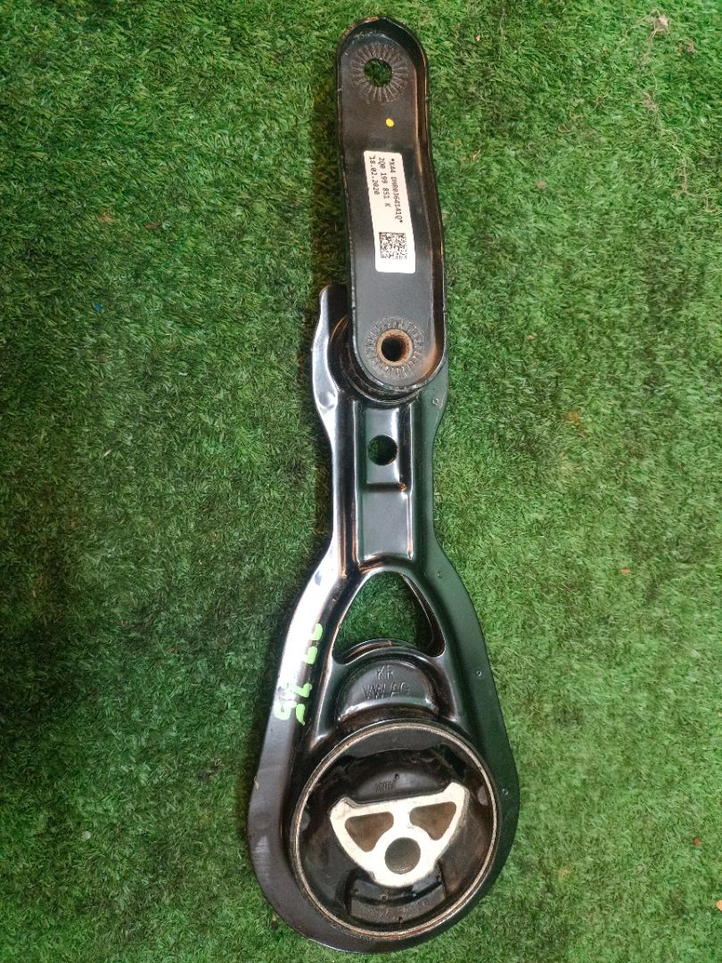 SOPORTE MOTOR TRASERO