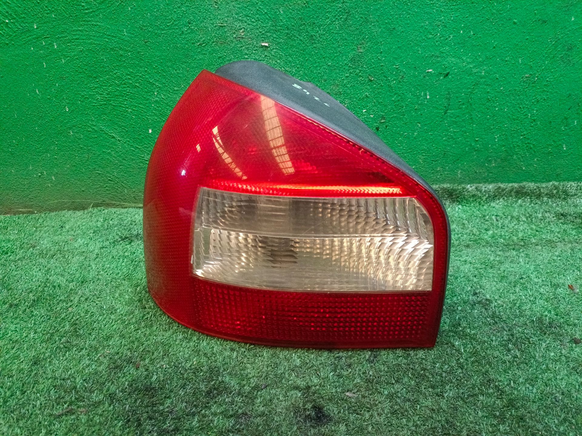 PILOTO TRASERO IZQUIERDO