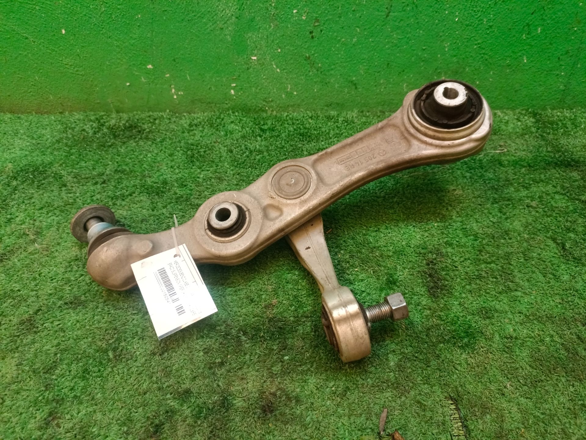 BRAZO SUSPENSION INFERIOR DELANTERO DERECHO