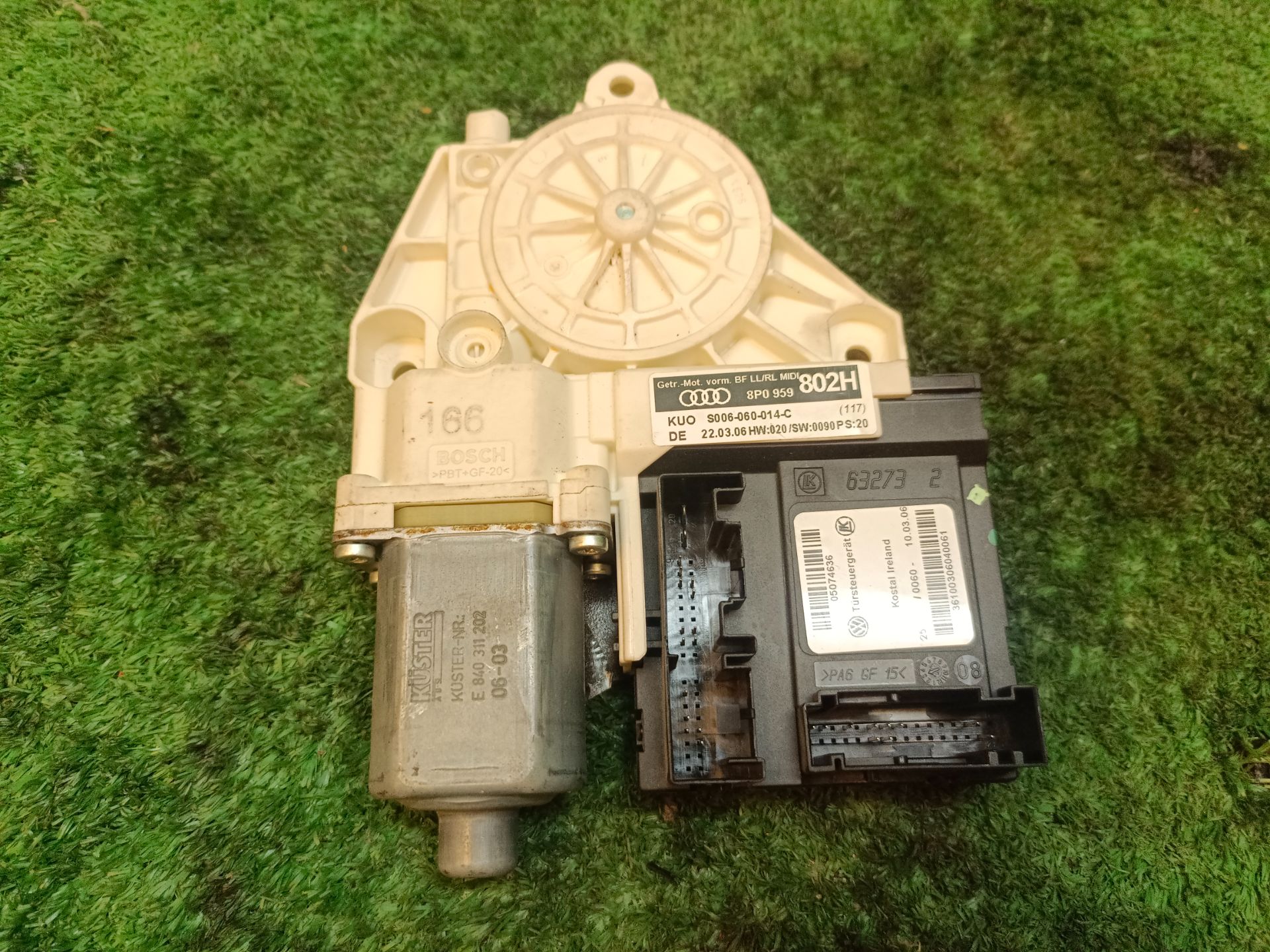 MOTOR ELEVALUNAS DELANTERO DERECHO