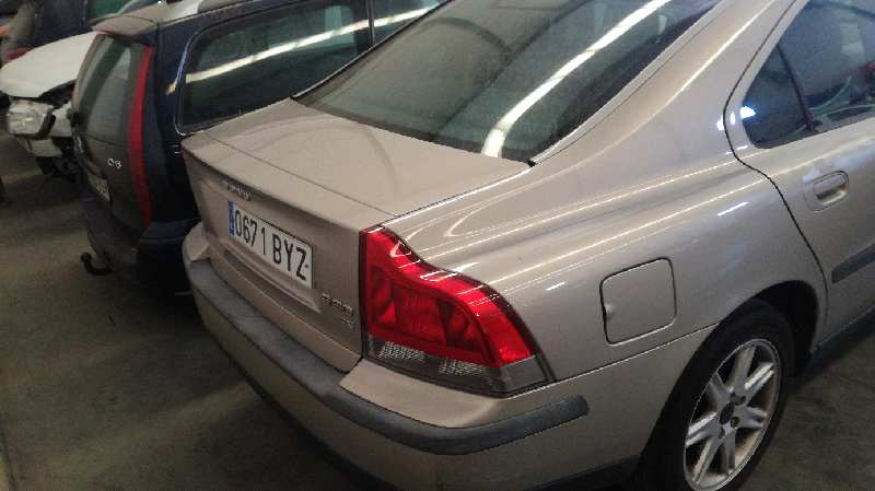 0445110078 INYECTOR VOLVO S60 BERLINA 2002 14309 devimagesvext/08283e45-1ba6-4c70-9a92-5b0ff35685bb/migcrv/imagenes/000/000/153/000000153696.jpeg