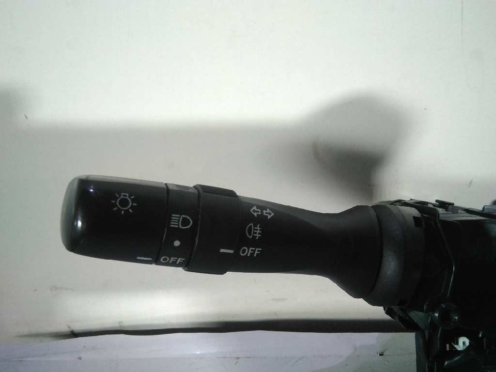 17F144 MANDO MULTIFUNCION TOYOTA YARIS 2007 3909 devimagesvext/08283e45-1ba6-4c70-9a92-5b0ff35685bb/migcrv/imagenes/000/000/195/000000195222.jpeg