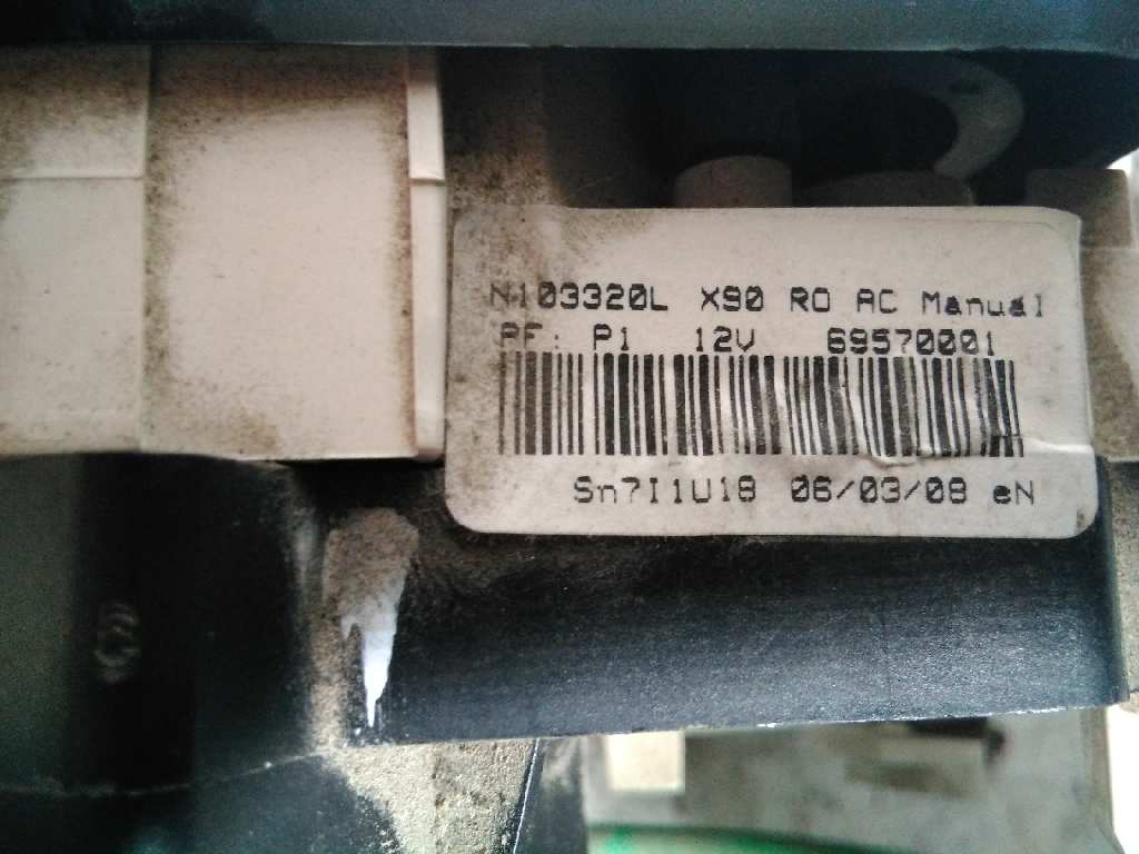 69570001 MANDO CALEFACCION AIRE ACONDICIONADO DACIA LOGAN 1 MCV FAMILIAR 2008 4078 devimagesvext/08283e45-1ba6-4c70-9a92-5b0ff35685bb/migcrv/imagenes/000/000/200/000000200820.jpeg