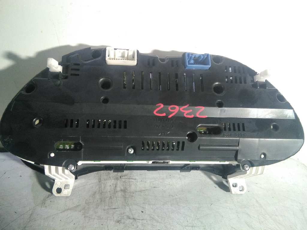 8380005631 CUADRO INSTRUMENTOS TOYOTA AVENSIS WAGON 2005 4059 devimagesvext/08283e45-1ba6-4c70-9a92-5b0ff35685bb/migcrv/imagenes/000/000/205/000000205702.jpeg