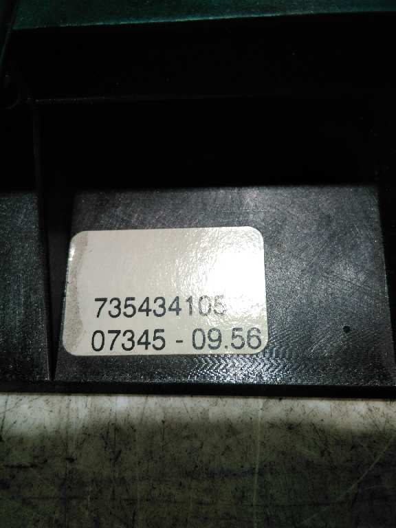 735434105 MANDO LUCES LANCIA YPSILON 2008 4517 devimagesvext/08283e45-1ba6-4c70-9a92-5b0ff35685bb/migcrv/imagenes/000/000/242/000000242267.jpeg