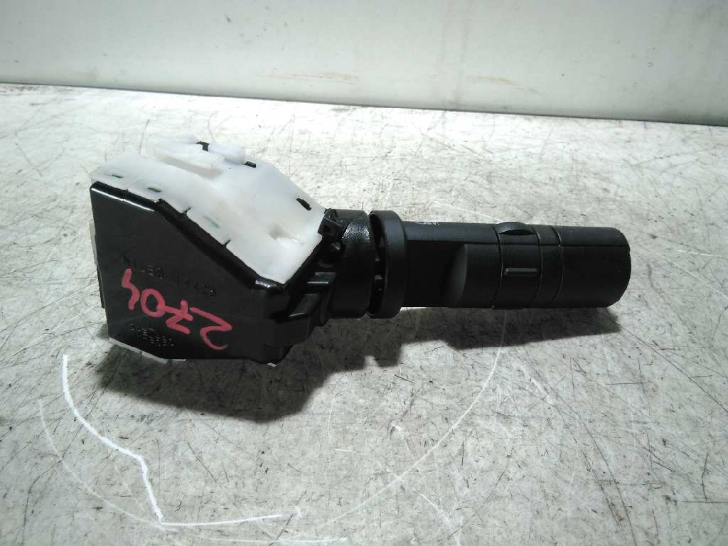 14425 MANDO INTERMITENTES NISSAN QASHQAI 2009 2430 devimagesvext/08283e45-1ba6-4c70-9a92-5b0ff35685bb/migcrv/imagenes/000/000/242/000000242785.jpeg
