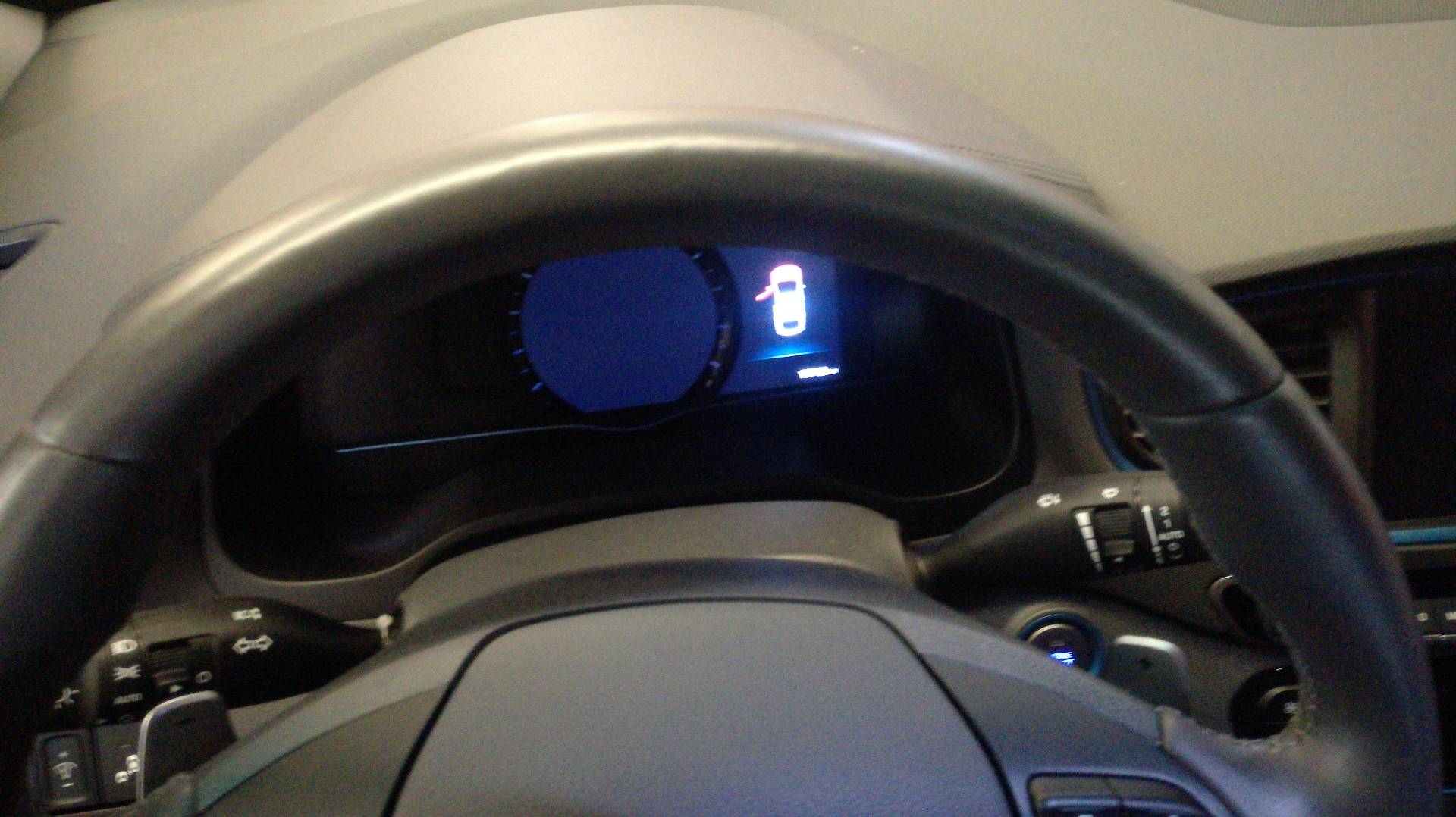 SIN DEFINIR VOLANTE HYUNDAI IONIQ 2018 25934 devimagesvext/08283e45-1ba6-4c70-9a92-5b0ff35685bb/migcrv/imagenes/000/000/252/000000252818.jpeg
