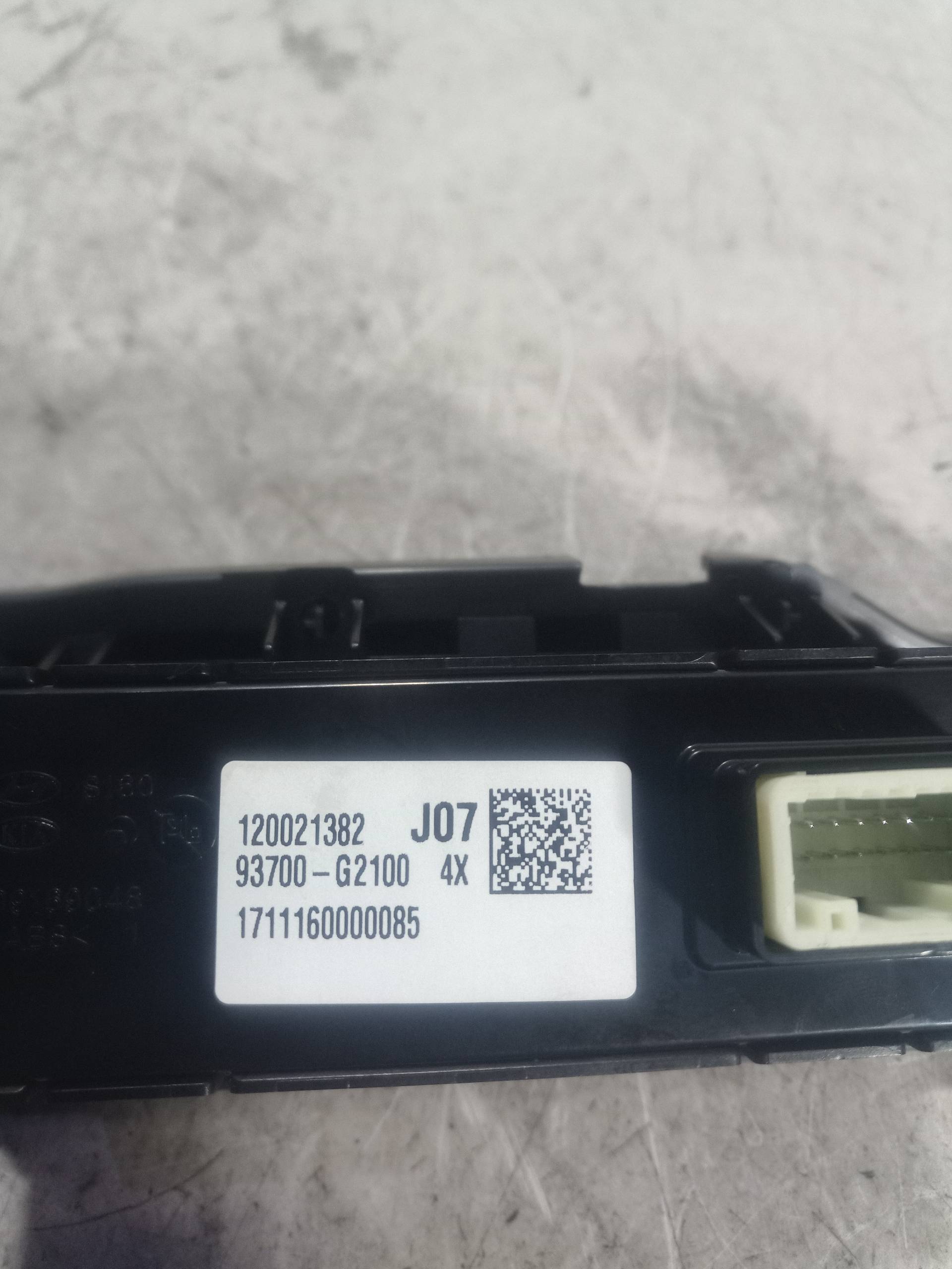 120021382 MANDO MULTIFUNCION HYUNDAI IONIQ 2018 23588 devimagesvext/08283e45-1ba6-4c70-9a92-5b0ff35685bb/migcrv/imagenes/000/000/255/000000255928.jpeg