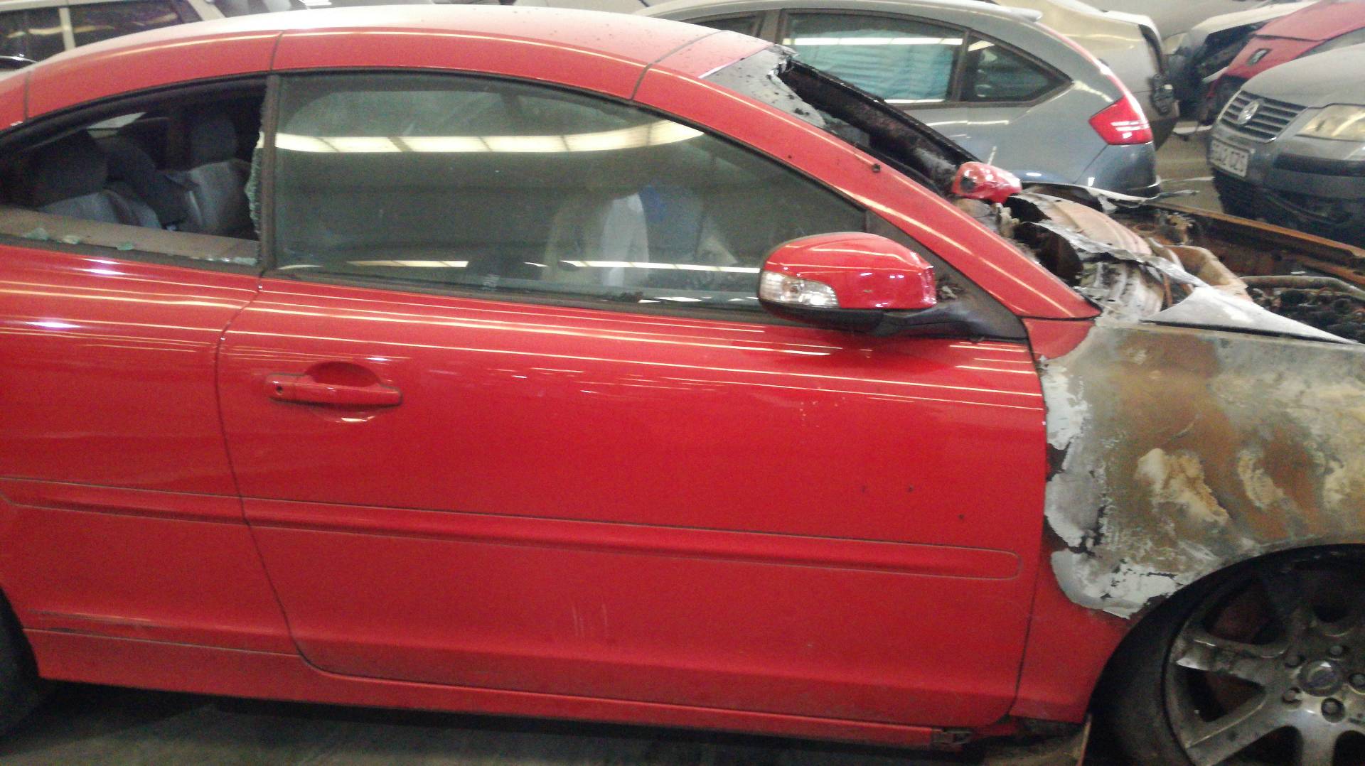 SIN DEFINIR PUERTA DELANTERA DERECHA VOLVO C70 CABRIOLET 2006 28112 devimagesvext/08283e45-1ba6-4c70-9a92-5b0ff35685bb/migcrv/imagenes/000/000/264/000000264180.jpeg