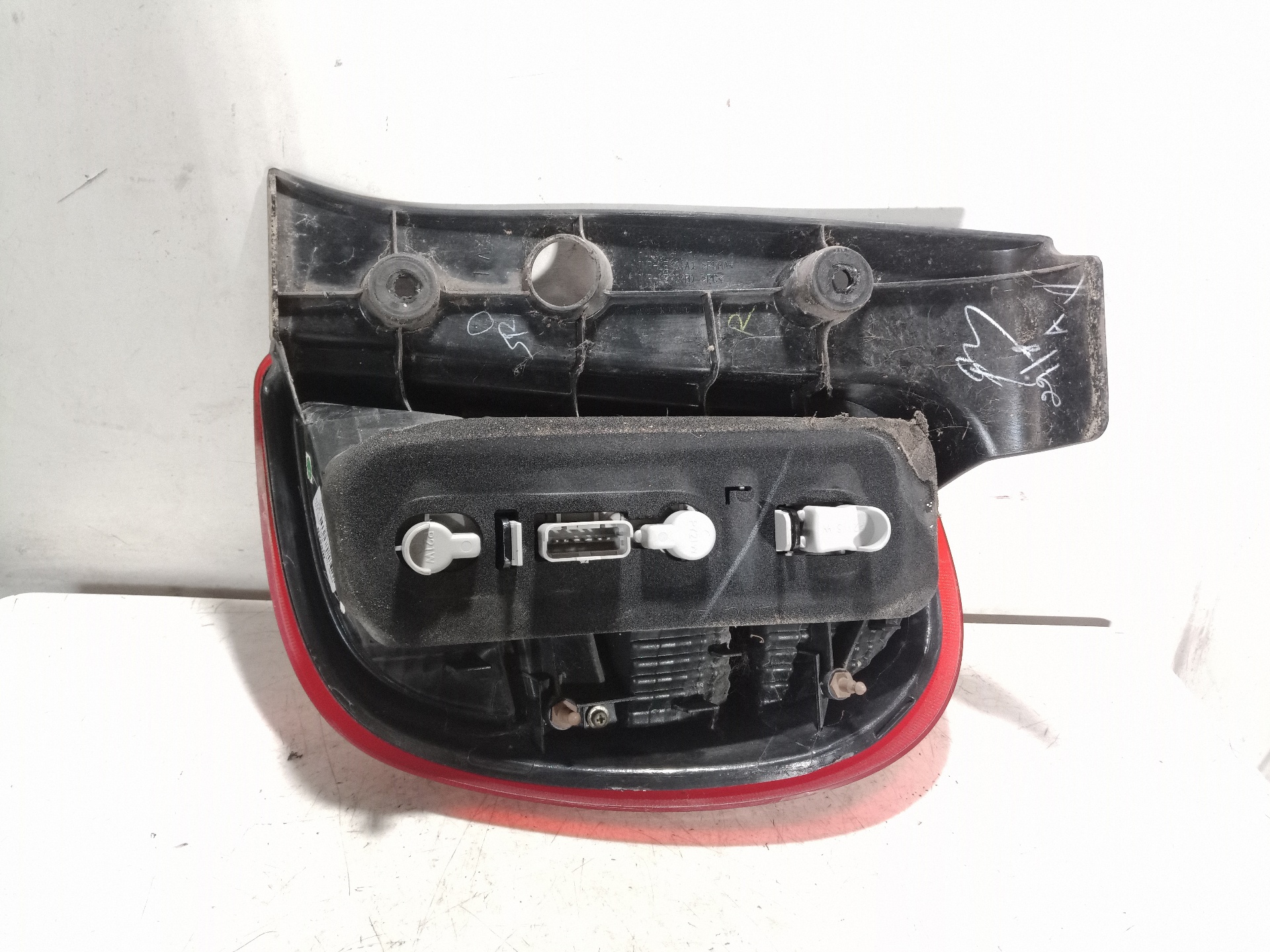 SIN DEFINIR PILOTO TRASERO IZQUIERDO NISSAN MICRA 2012 32032 devimagesvext/08283e45-1ba6-4c70-9a92-5b0ff35685bb/migcrv/imagenes/000/000/290/000000290332.jpeg