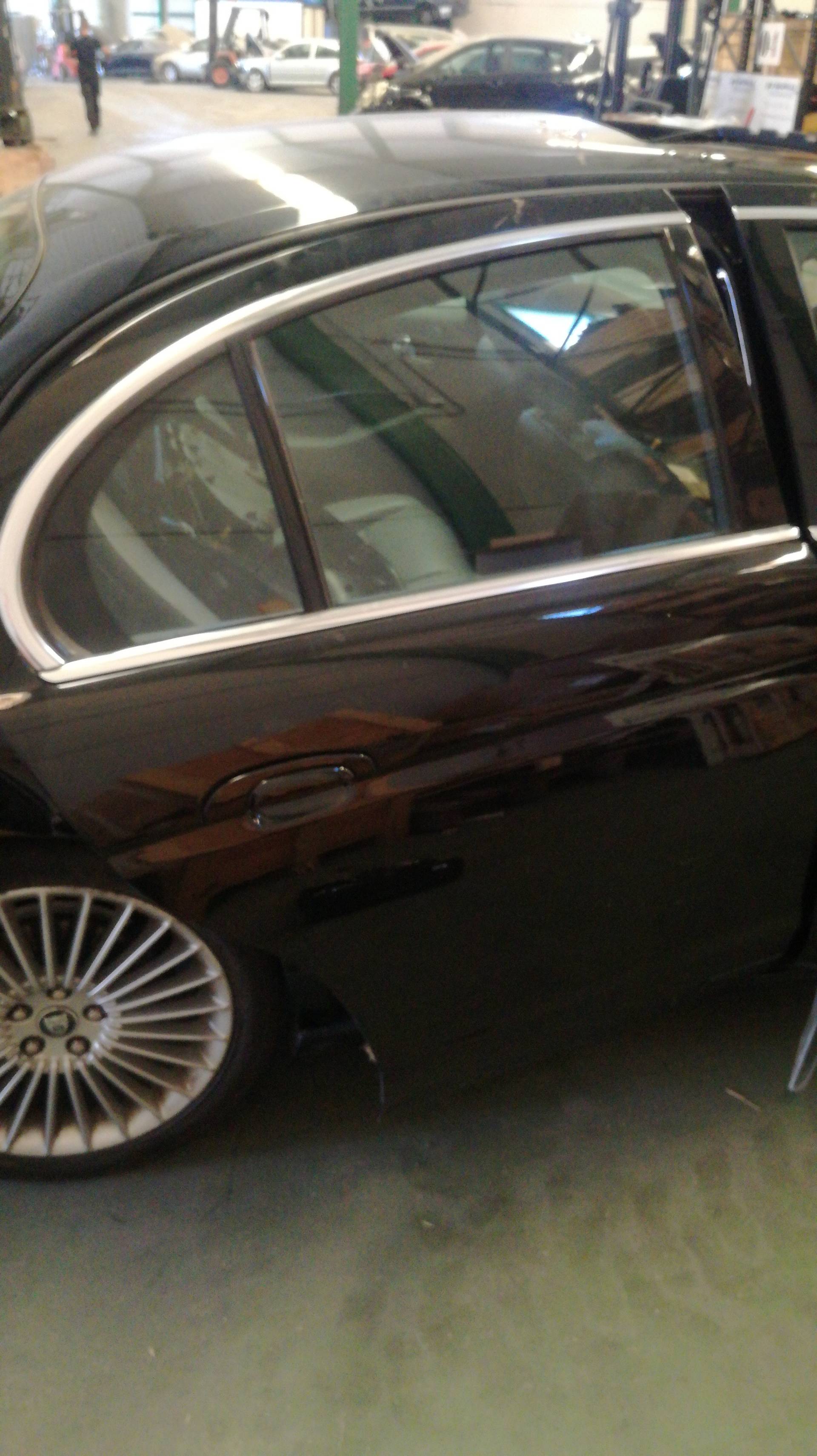 SIN DEFINIR PUERTA TRASERA DERECHA JAGUAR S-TYPE 2004 28460 devimagesvext/08283e45-1ba6-4c70-9a92-5b0ff35685bb/migcrv/imagenes/000/000/308/000000308866.jpeg