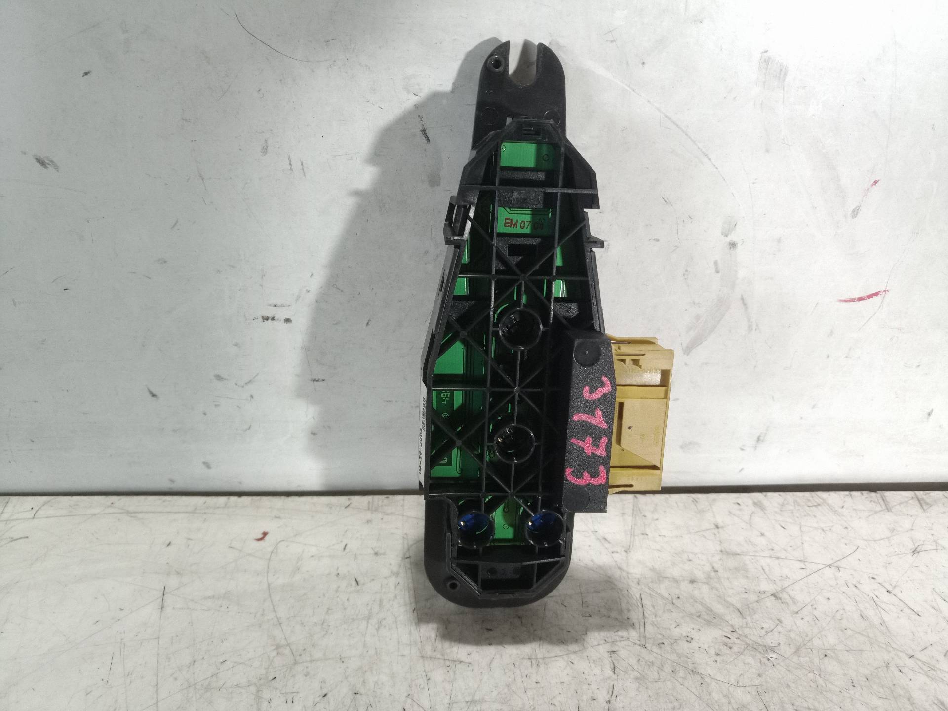2R8314540AD MANDO ELEVALUNAS DELANTERO IZQUIERDO JAGUAR S-TYPE 2004 23323 devimagesvext/08283e45-1ba6-4c70-9a92-5b0ff35685bb/migcrv/imagenes/000/000/310/000000310458.jpeg