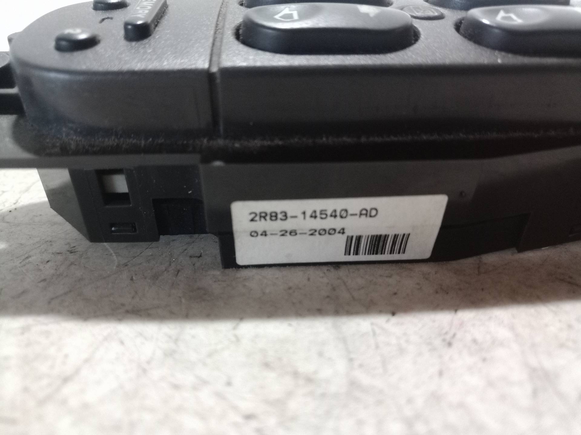 2R8314540AD MANDO ELEVALUNAS DELANTERO IZQUIERDO JAGUAR S-TYPE 2004 23323 devimagesvext/08283e45-1ba6-4c70-9a92-5b0ff35685bb/migcrv/imagenes/000/000/310/000000310462.jpeg