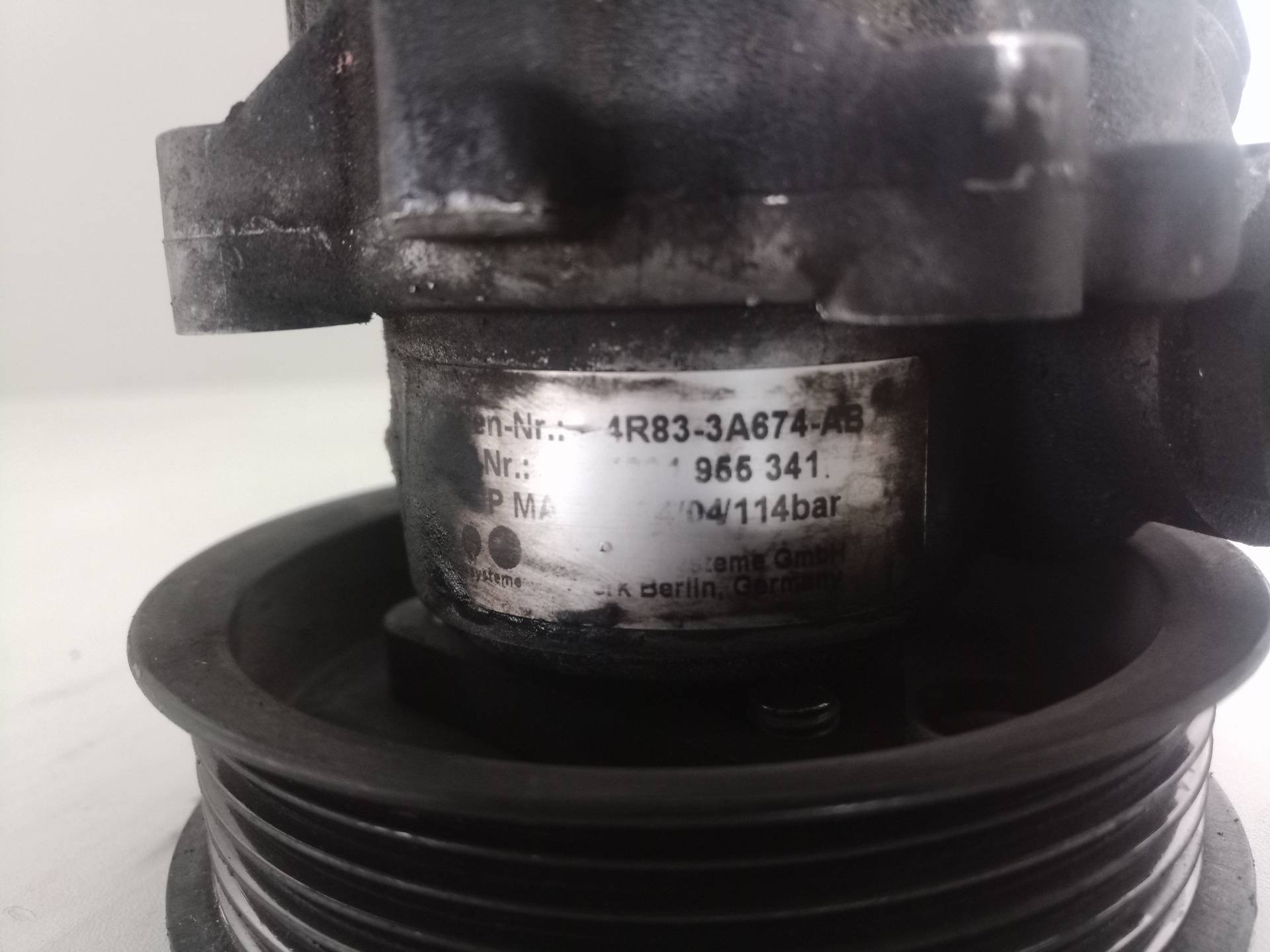 4R833A674AB BOMBA DIRECCION JAGUAR S-TYPE 2004 27594 devimagesvext/08283e45-1ba6-4c70-9a92-5b0ff35685bb/migcrv/imagenes/000/000/315/000000315162.jpeg